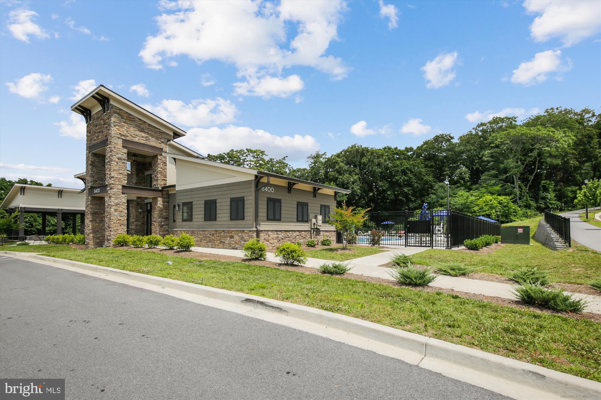 TALLYN RIDGE - Residential