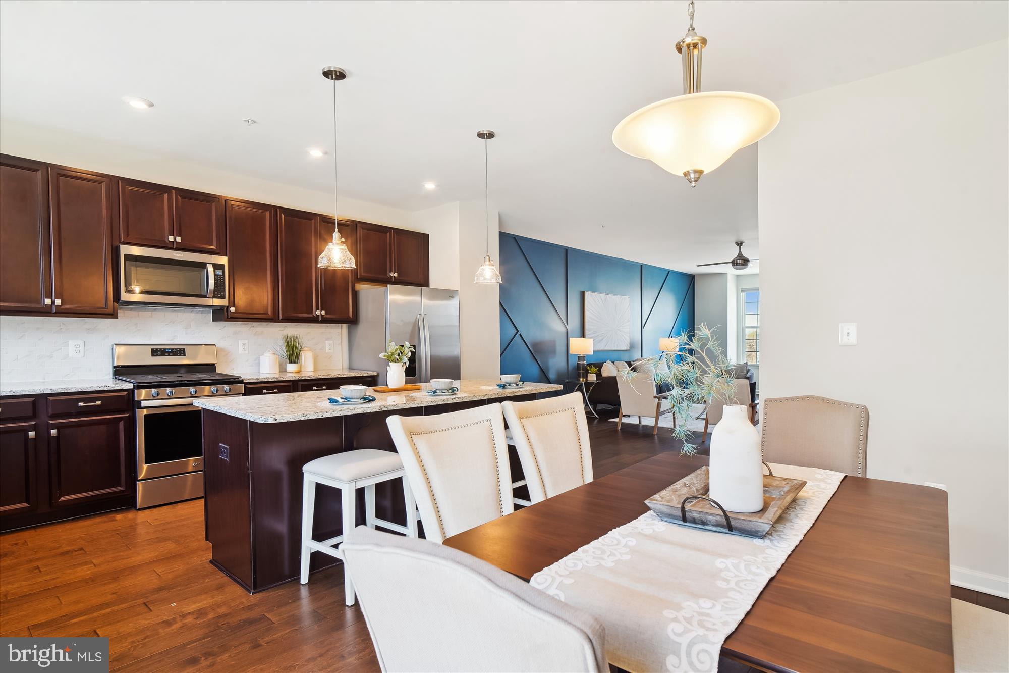 TALLYN RIDGE - Residential