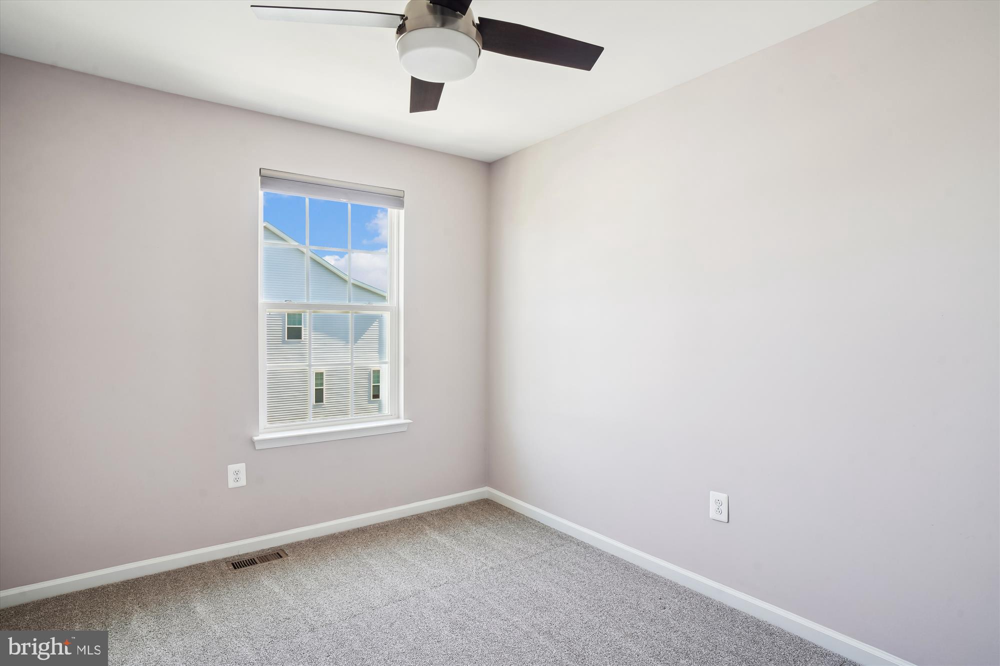 TALLYN RIDGE - Residential