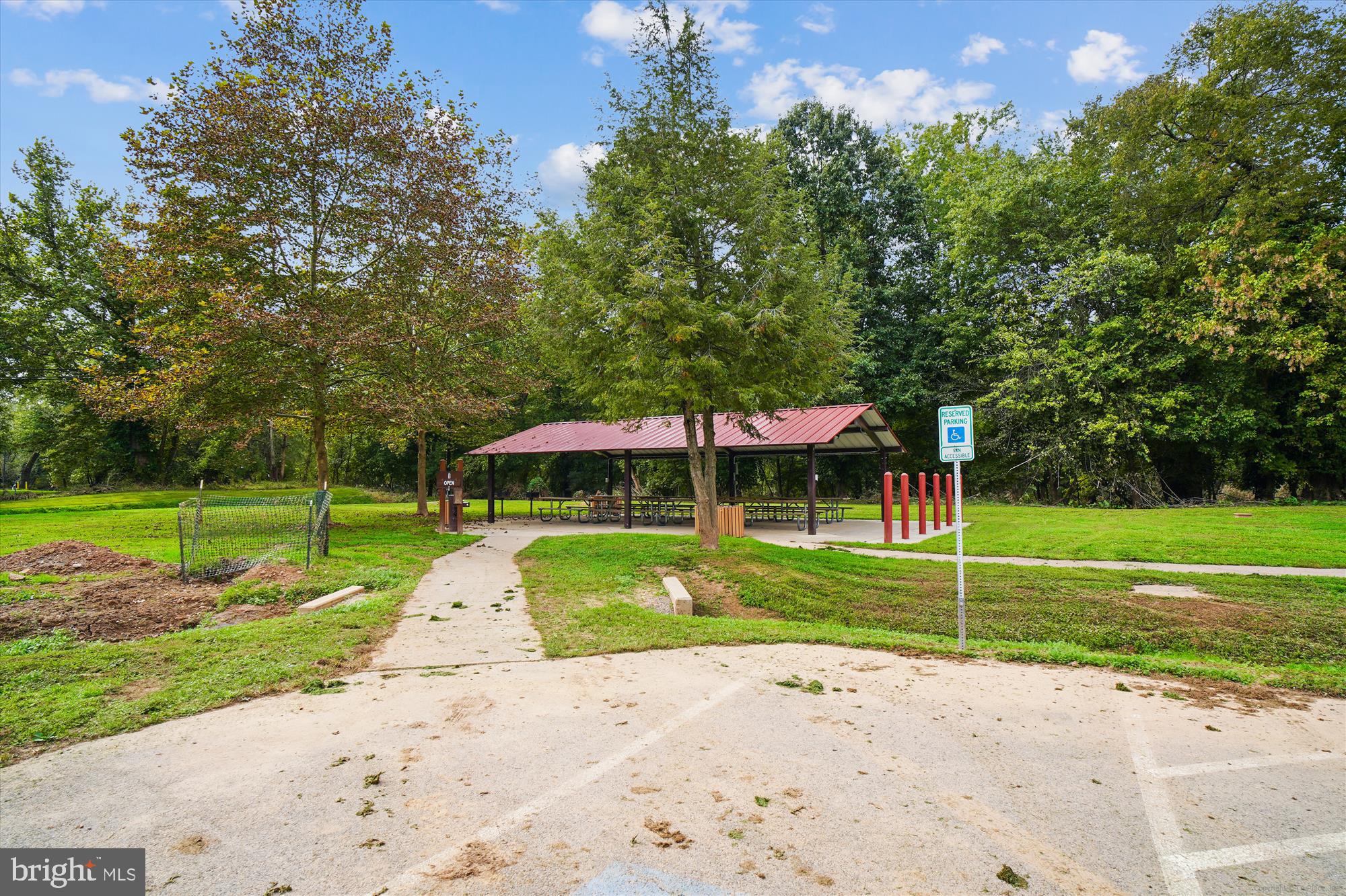 TALLYN RIDGE - Residential