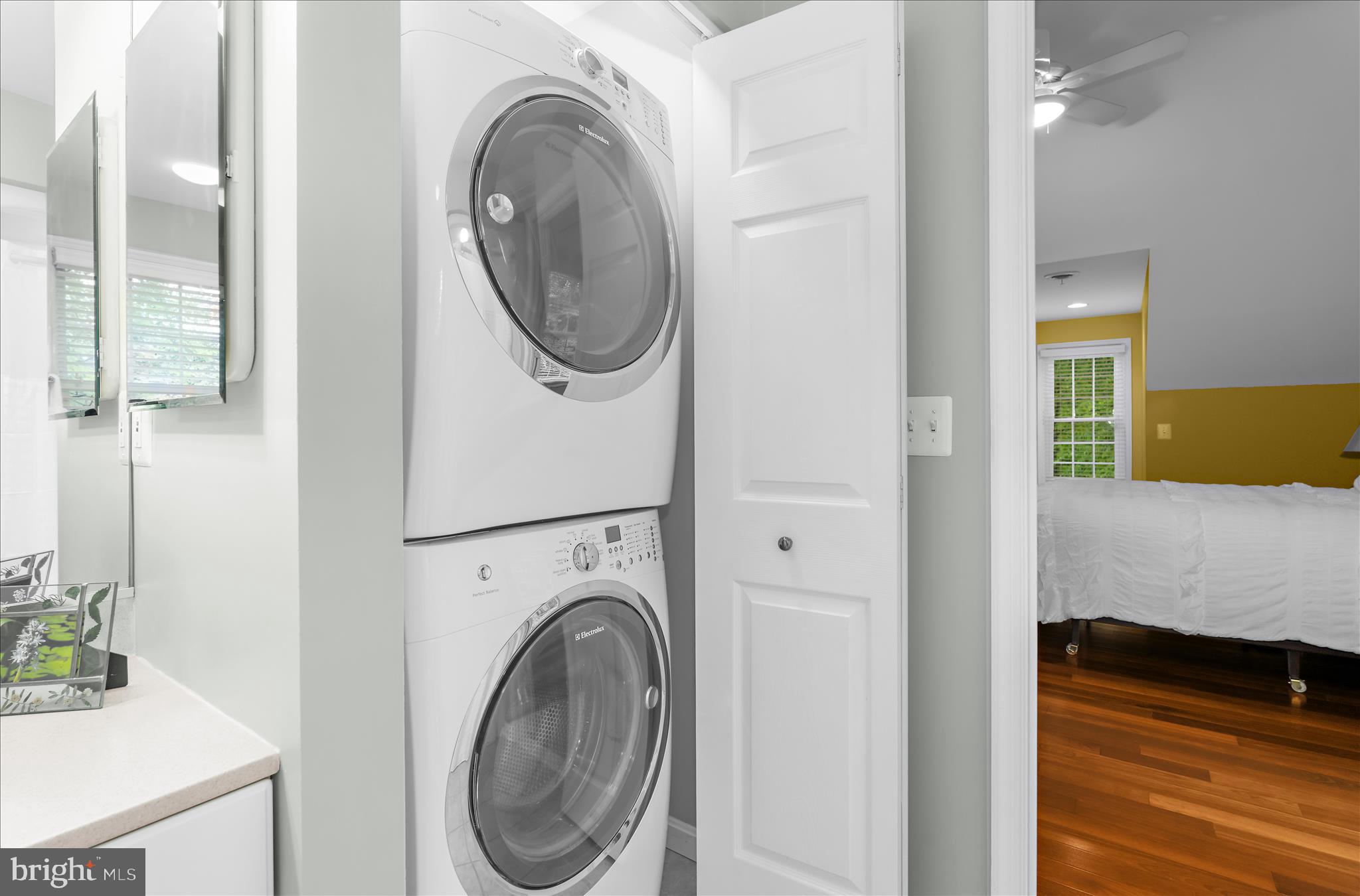 SOUTH RIVER SPRING LAKE - Residential