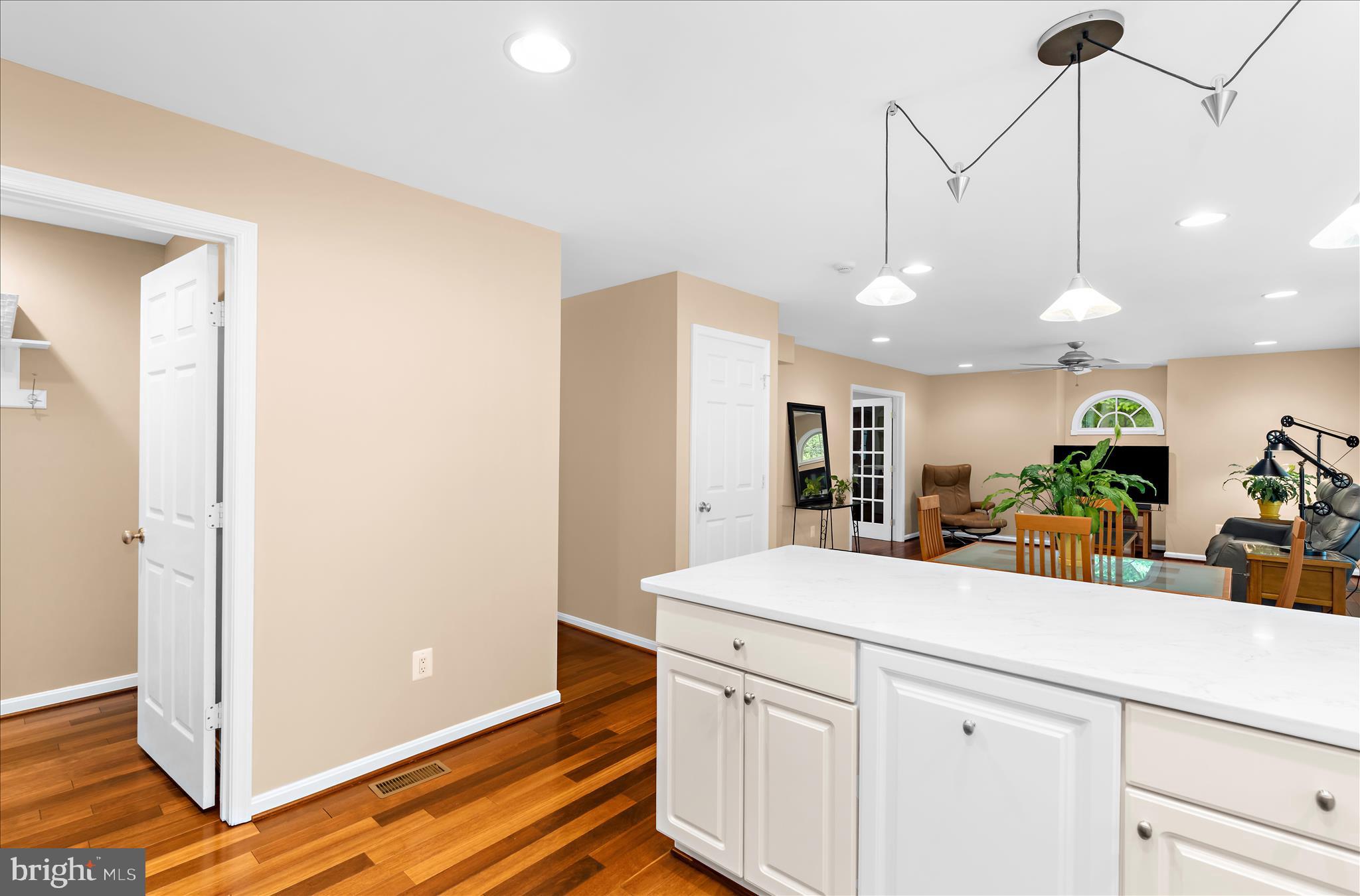 SOUTH RIVER SPRING LAKE - Residential