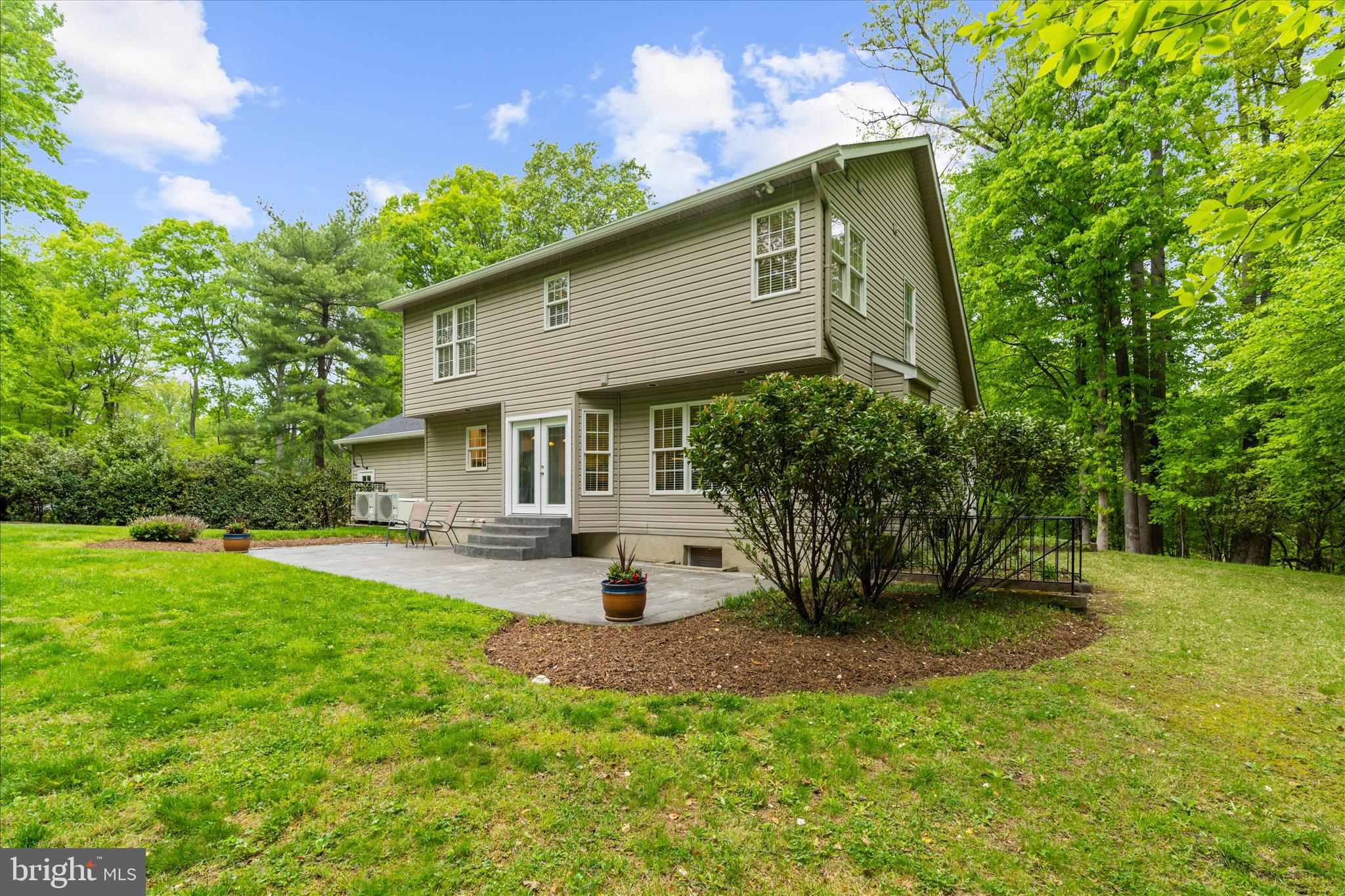 SOUTH RIVER SPRING LAKE - Residential