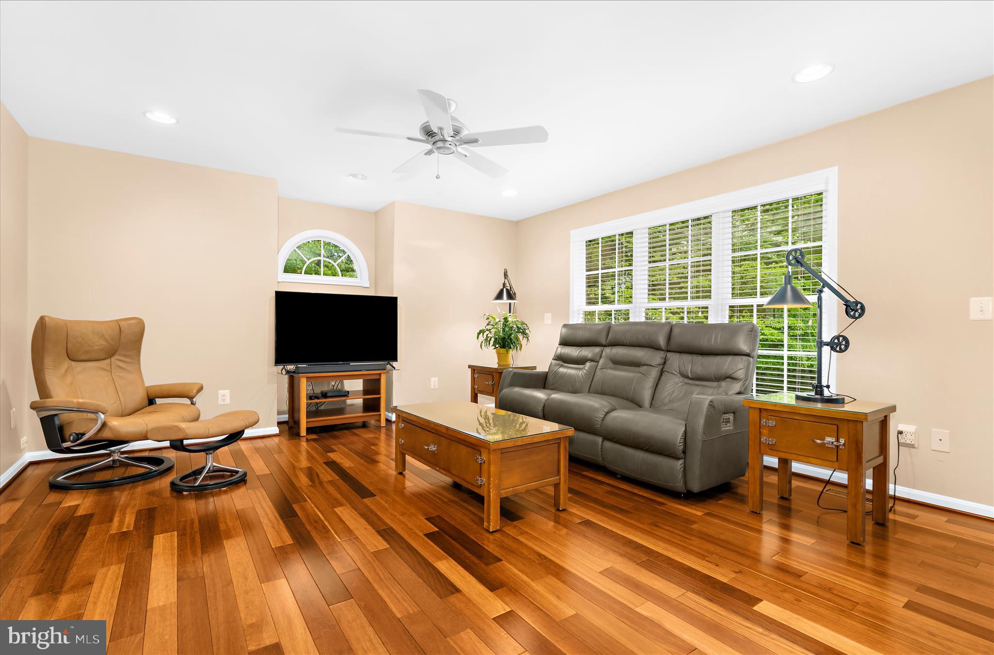 SOUTH RIVER SPRING LAKE - Residential