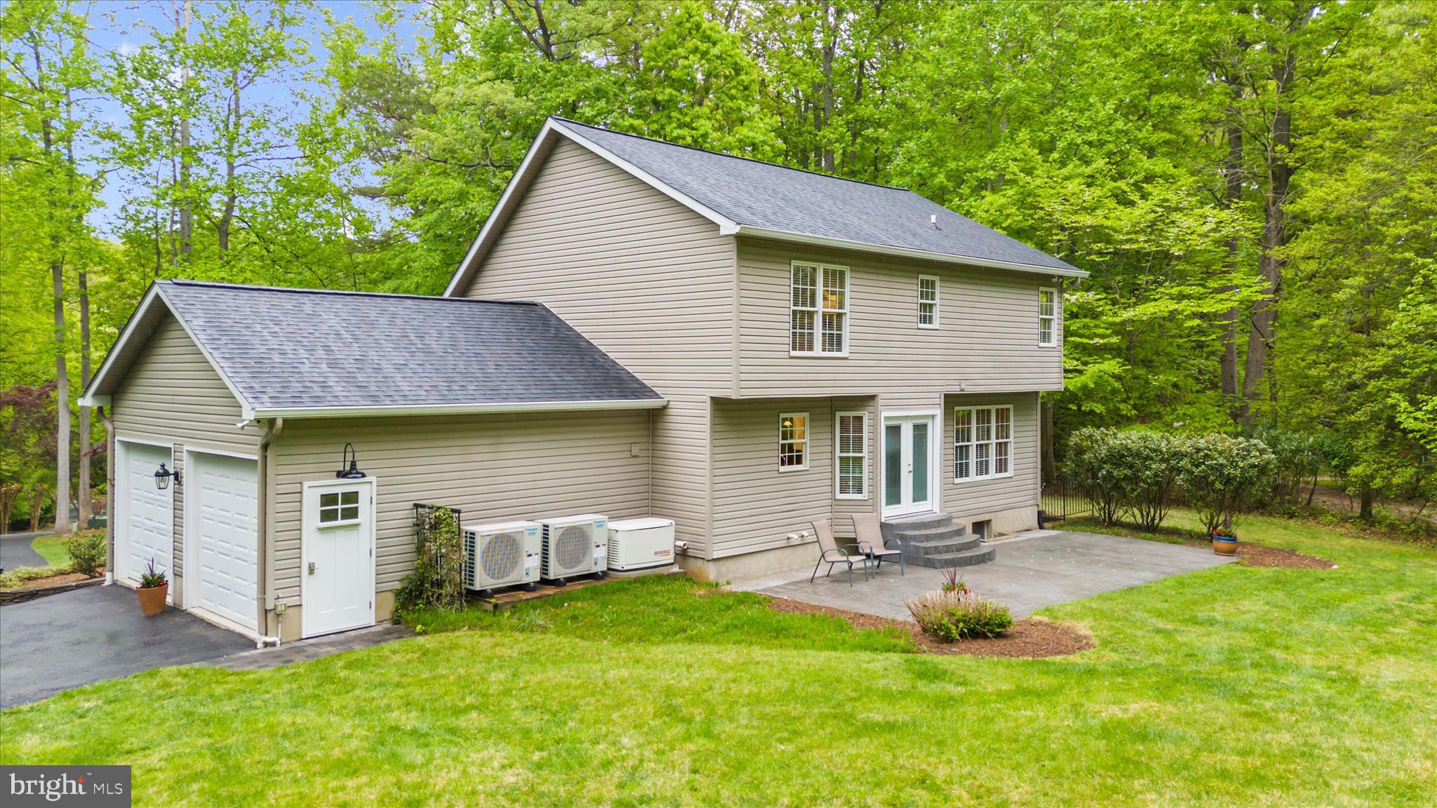 SOUTH RIVER SPRING LAKE - Residential