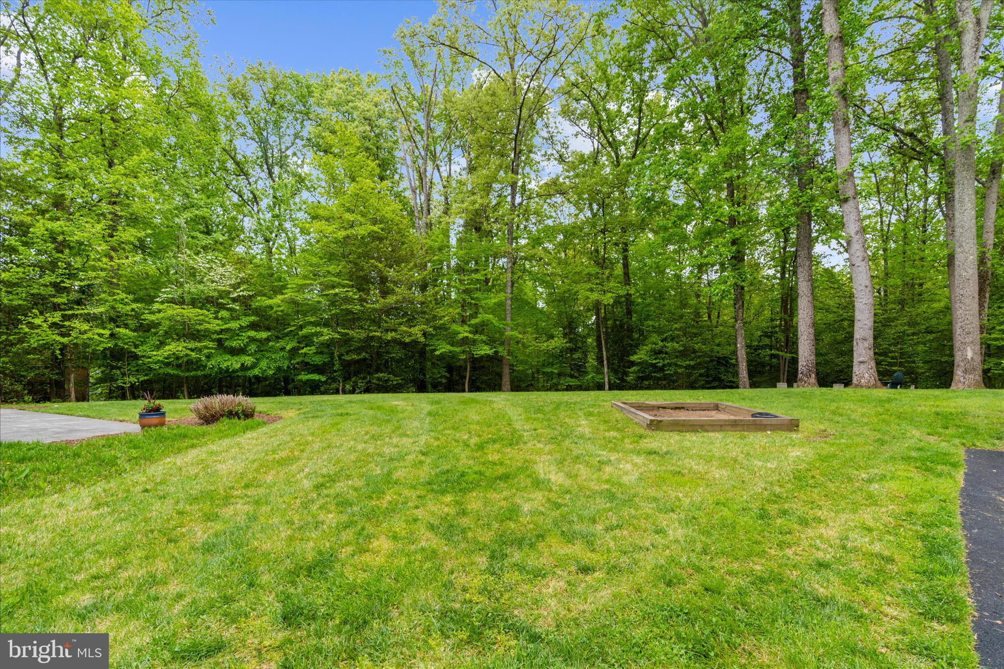 SOUTH RIVER SPRING LAKE - Residential