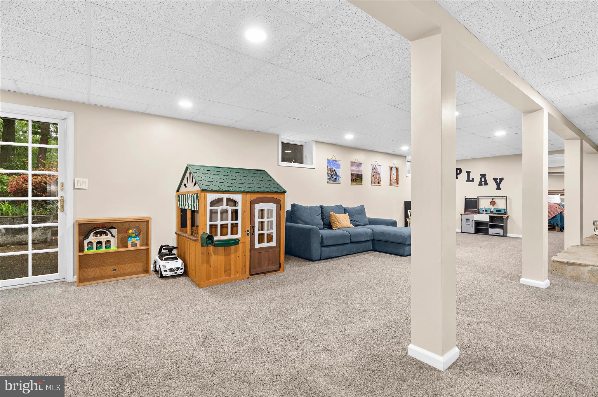 ELMHURST ESTATES - Residential