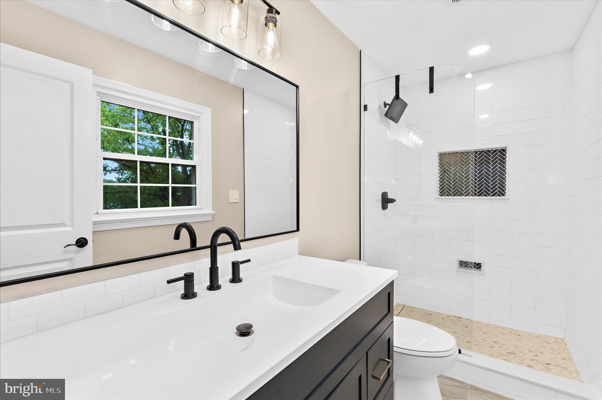ELMHURST ESTATES - Residential