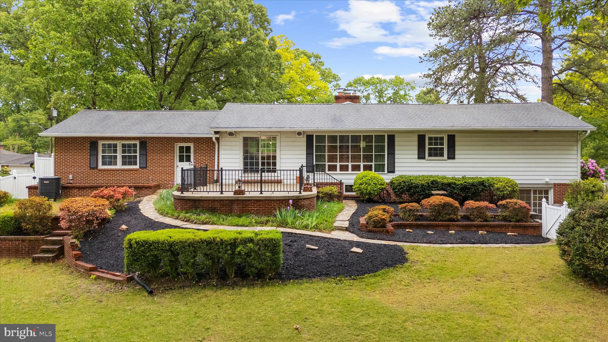 ELMHURST ESTATES - Residential