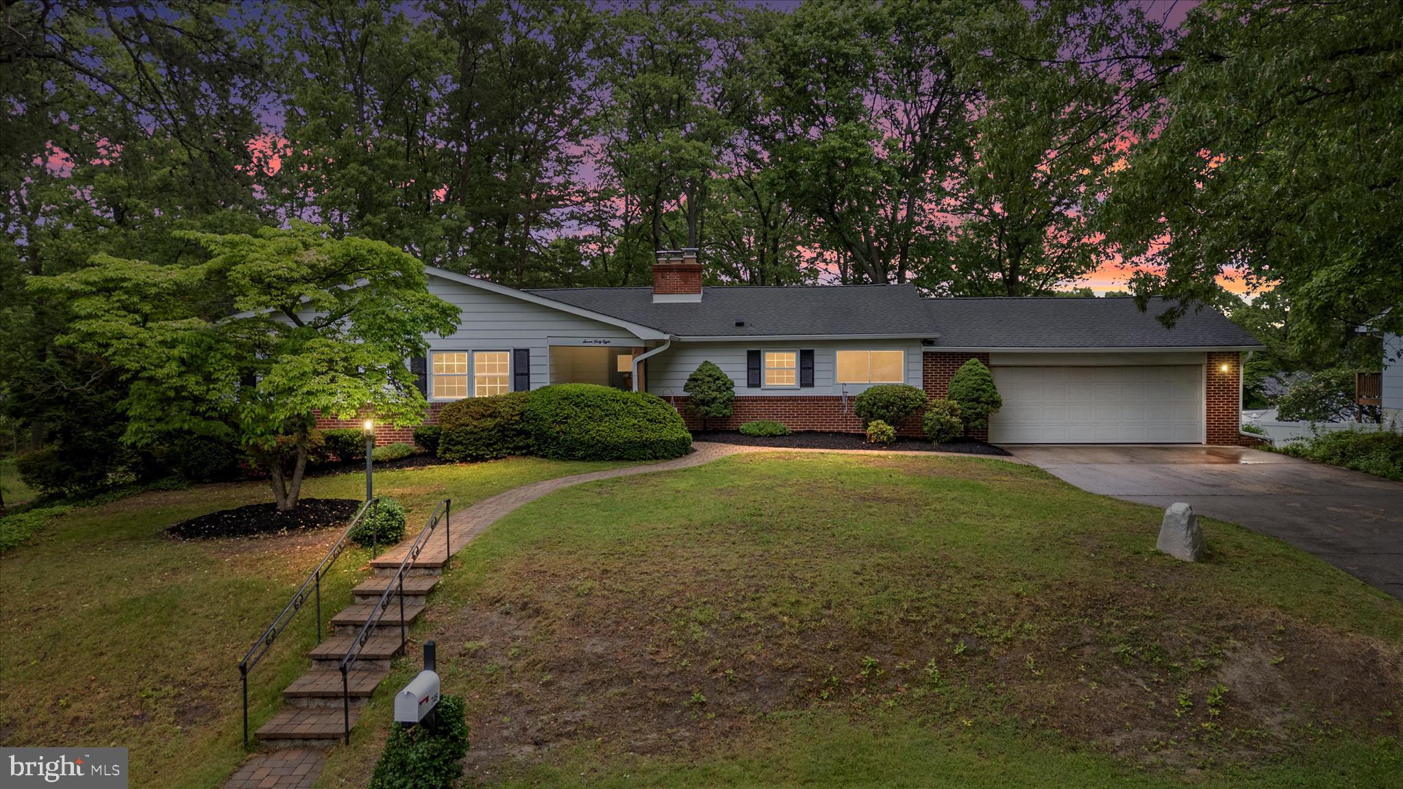 ELMHURST ESTATES - Residential