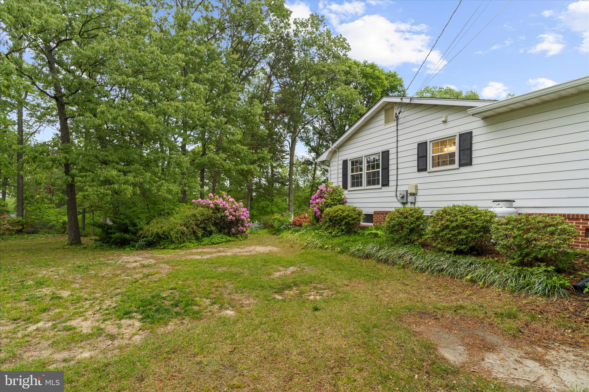 ELMHURST ESTATES - Residential
