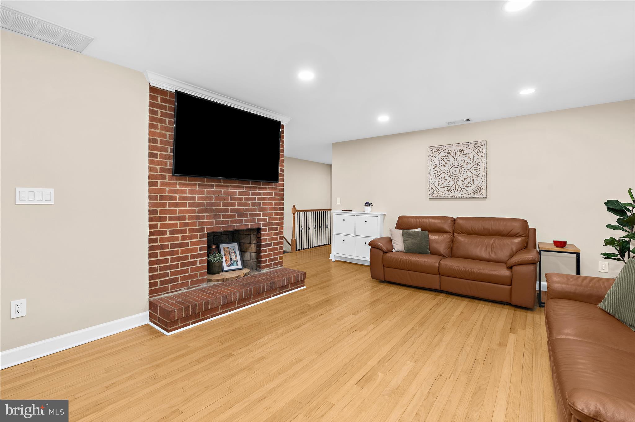 ELMHURST ESTATES - Residential