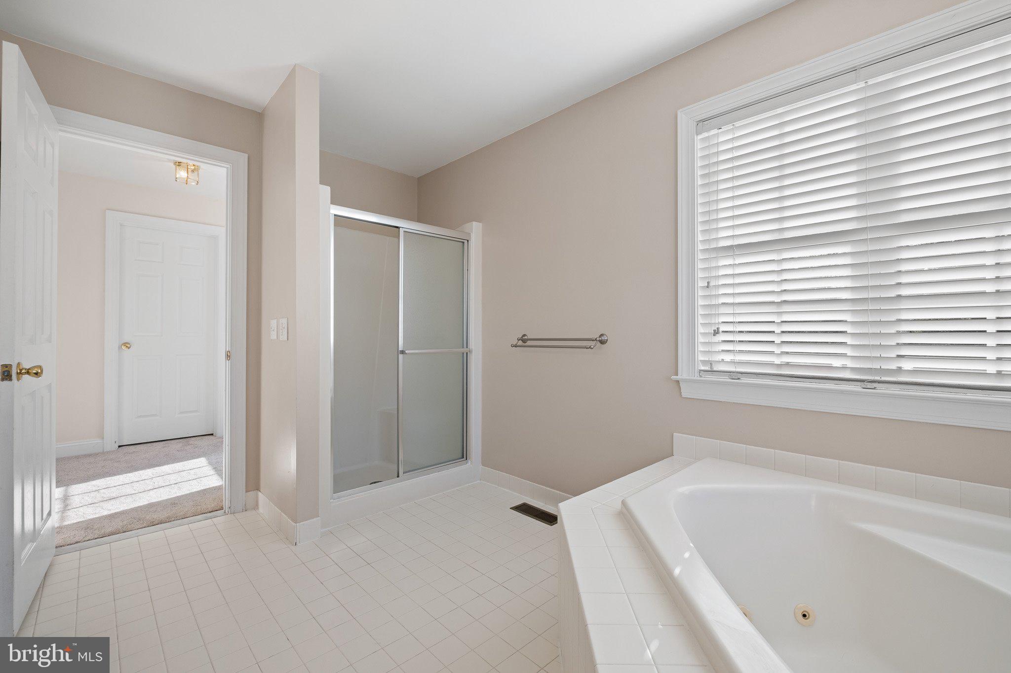 TWIN BRIDGES - Residential