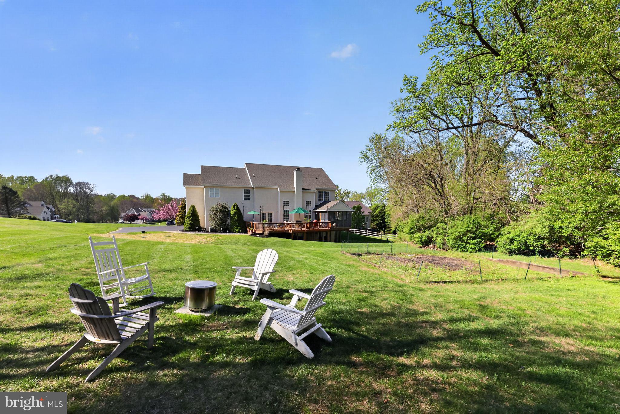 TWIN BRIDGES - Residential