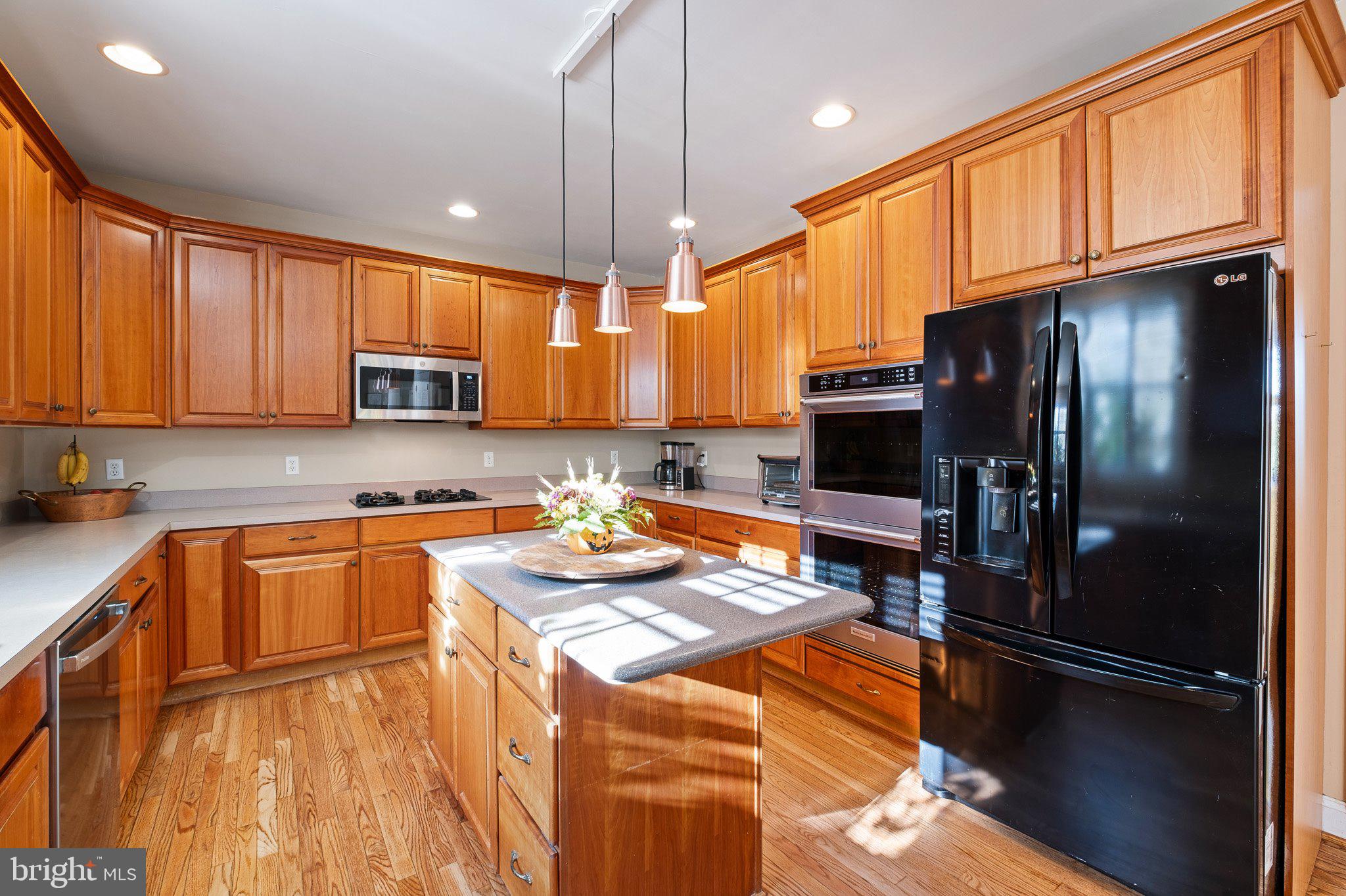 TWIN BRIDGES - Residential