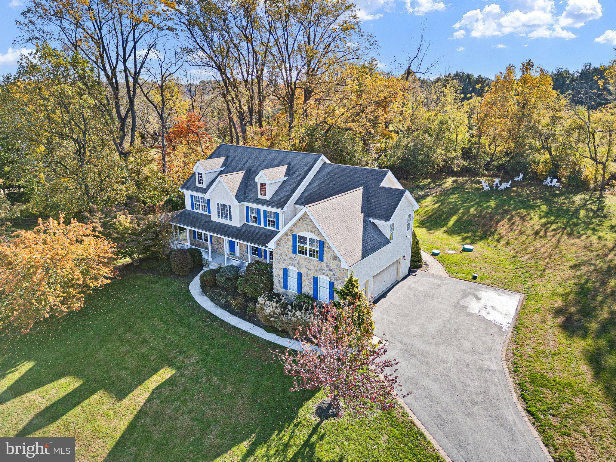 TWIN BRIDGES - Residential