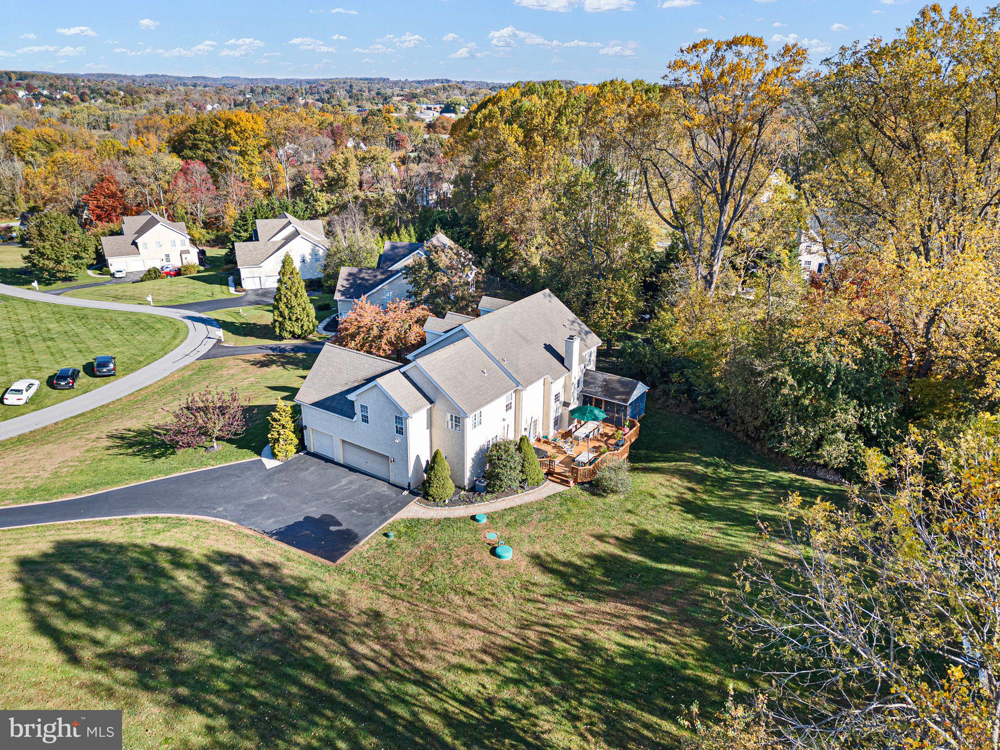 TWIN BRIDGES - Residential