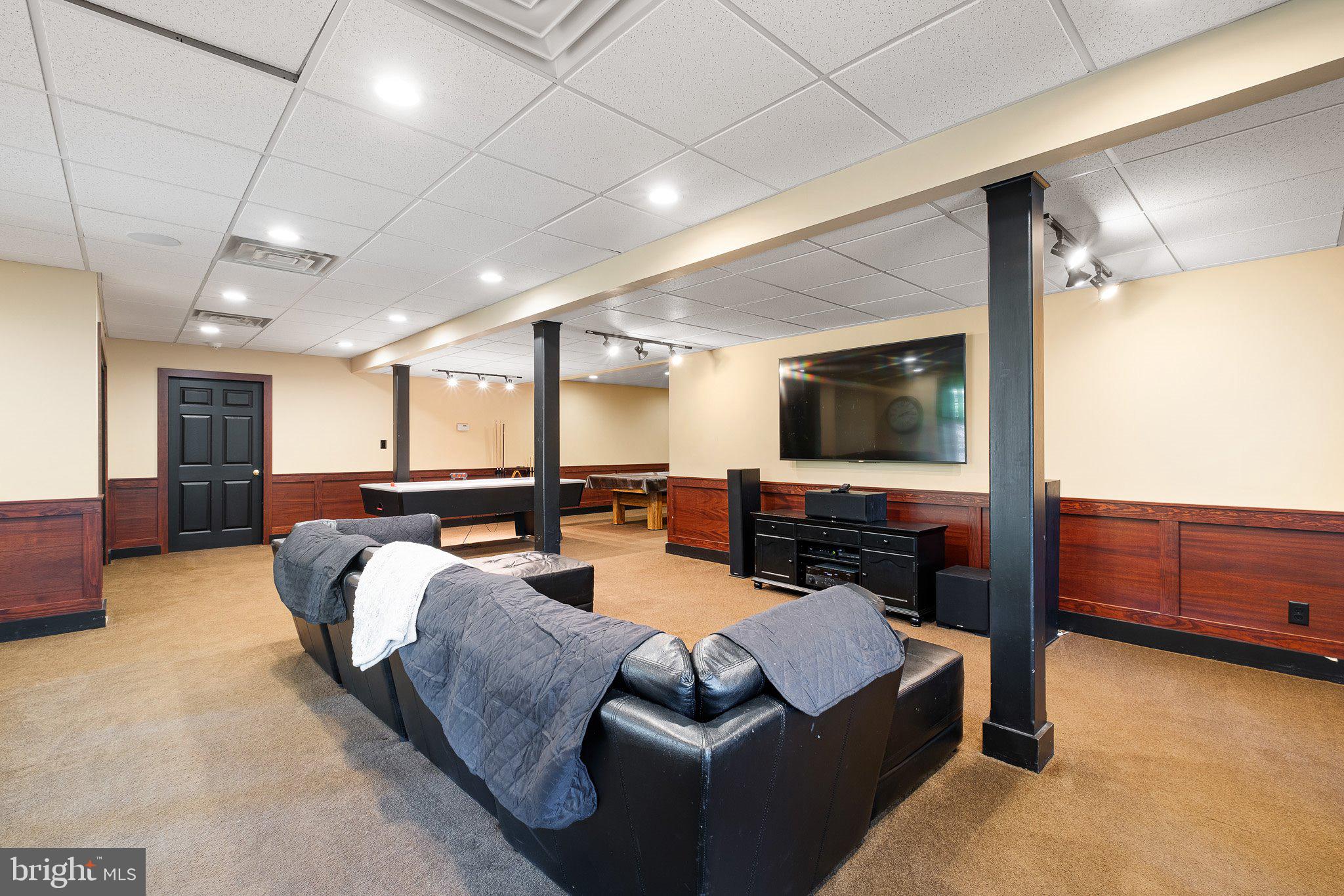 TWIN BRIDGES - Residential