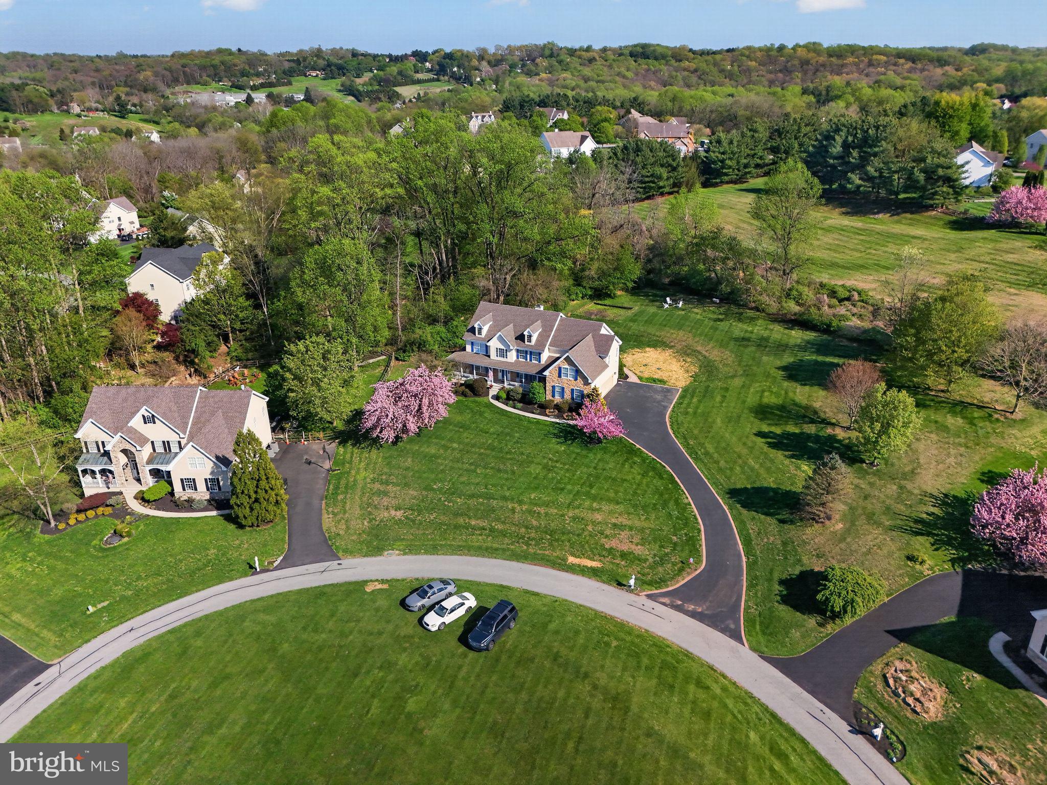 TWIN BRIDGES - Residential