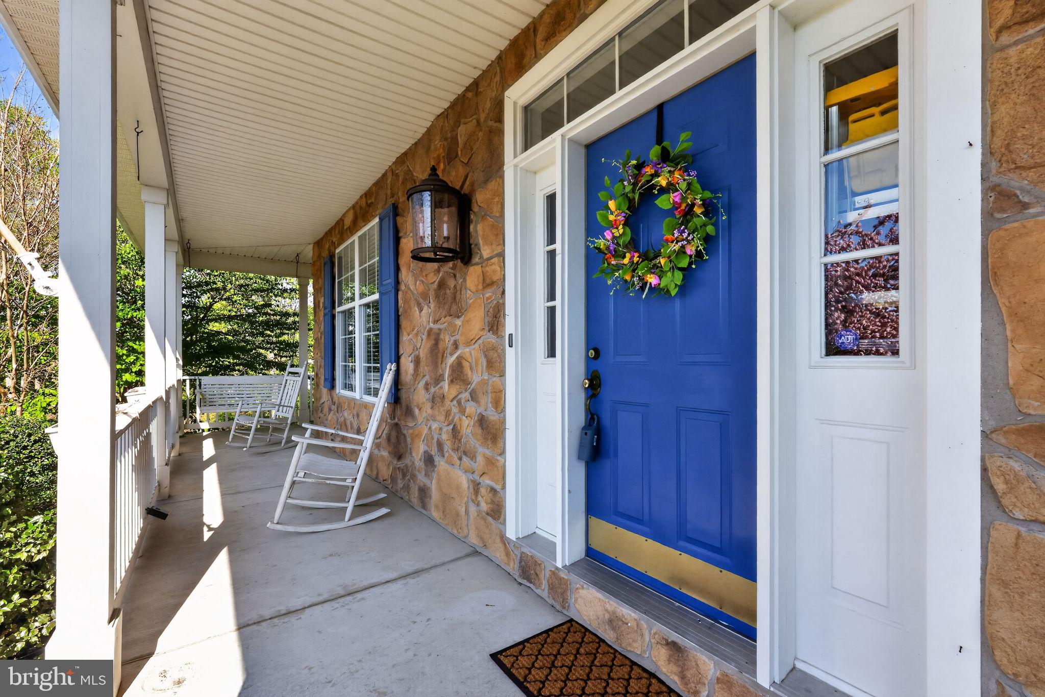 TWIN BRIDGES - Residential