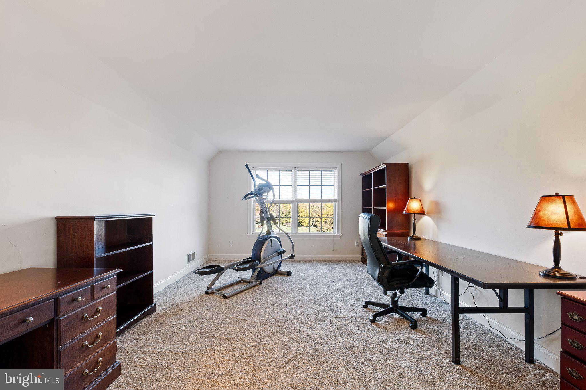 TWIN BRIDGES - Residential