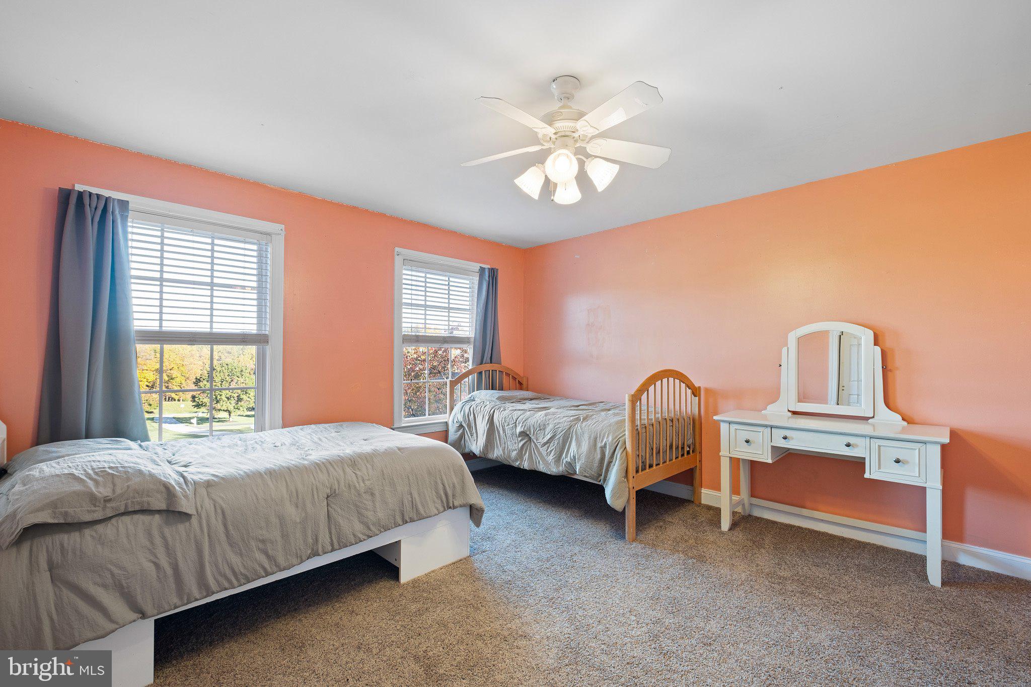 TWIN BRIDGES - Residential