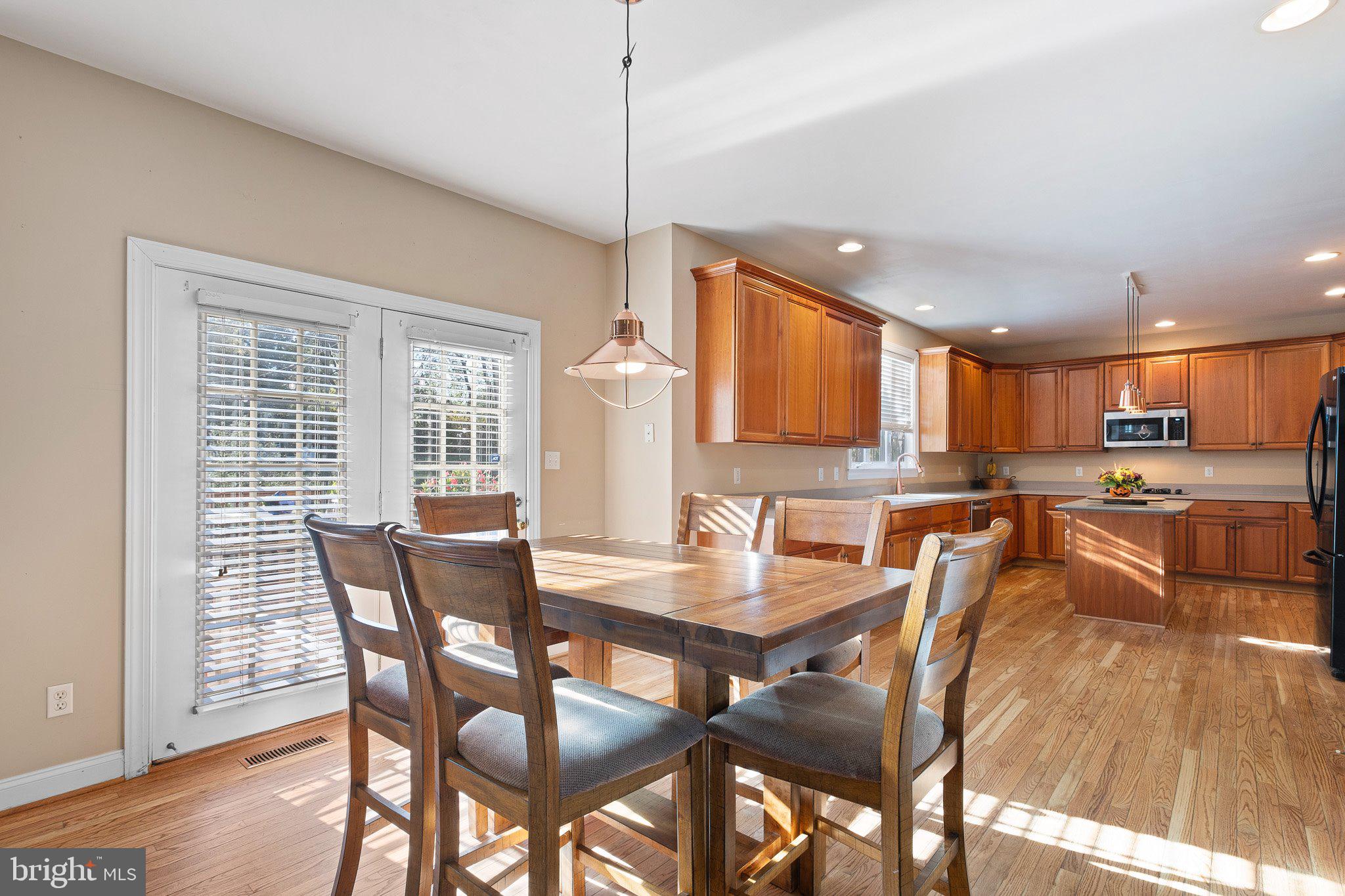 TWIN BRIDGES - Residential