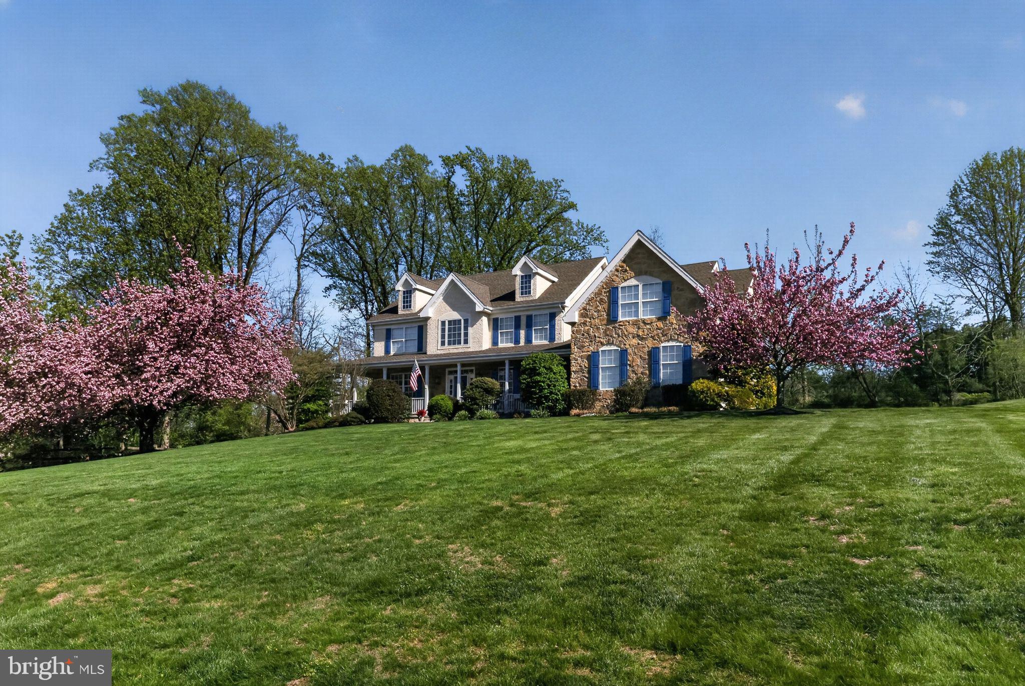 TWIN BRIDGES - Residential