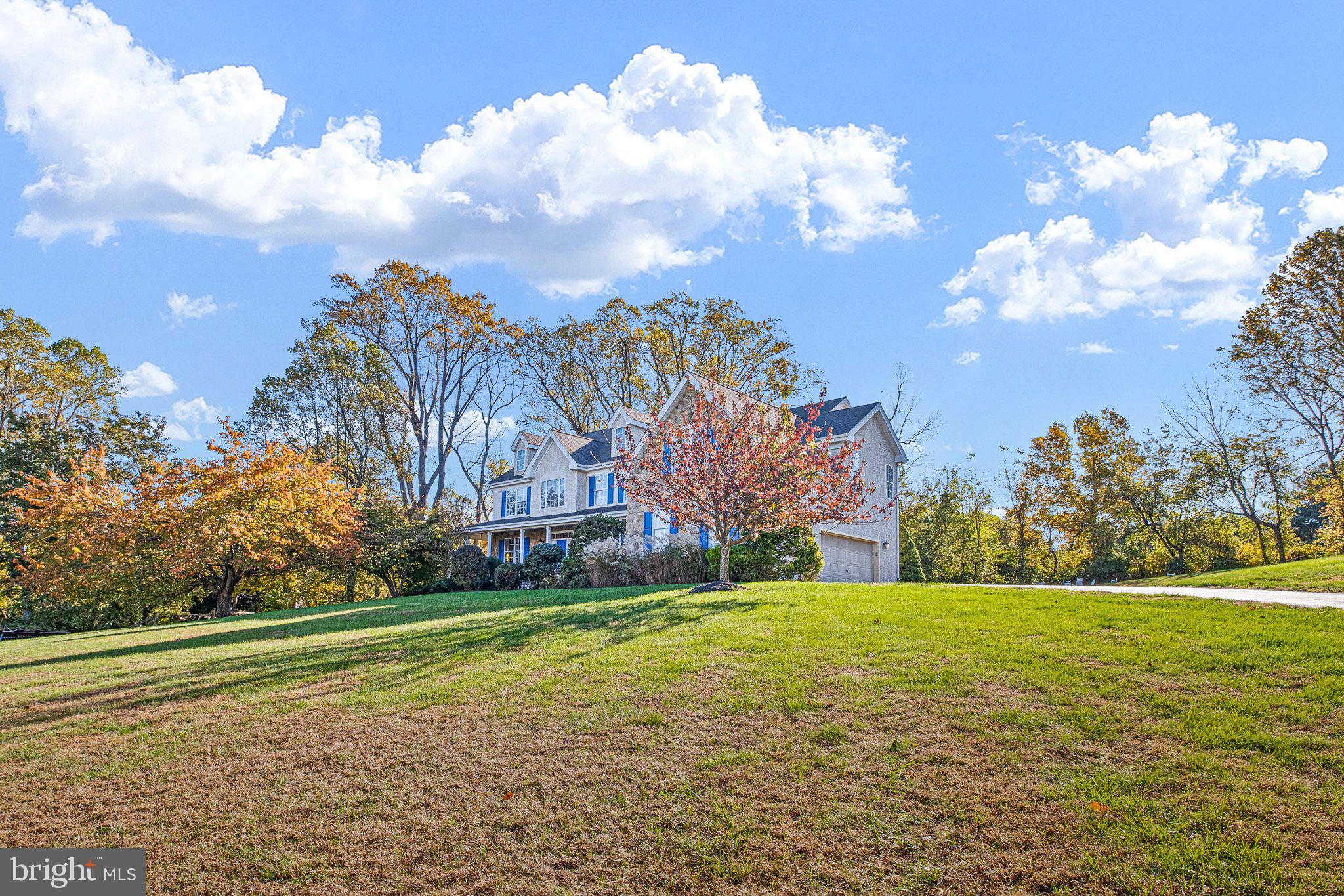 TWIN BRIDGES - Residential