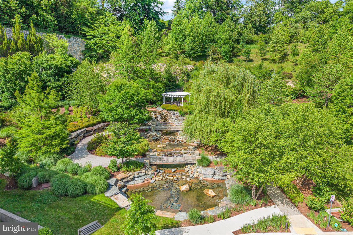8111 RIVER ROAD 122