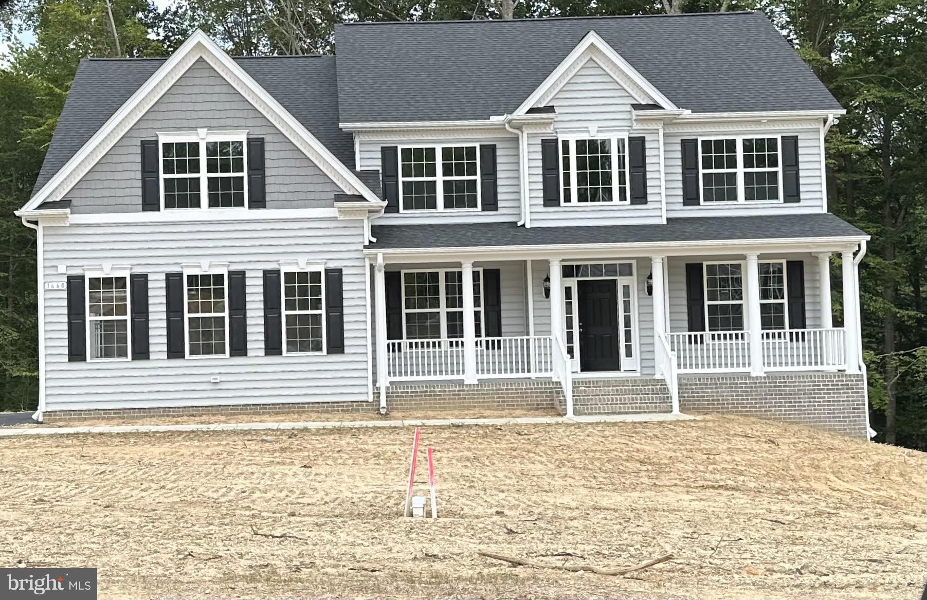 New Homes in Oakland Hall Starting in the upper 500's. This is a Hampton. 3194 sq ft plus a finished bedroom and full bath in the basement. Call for lot availability and additional information. Builder offering $15,000 with use of preferred lender and title company.