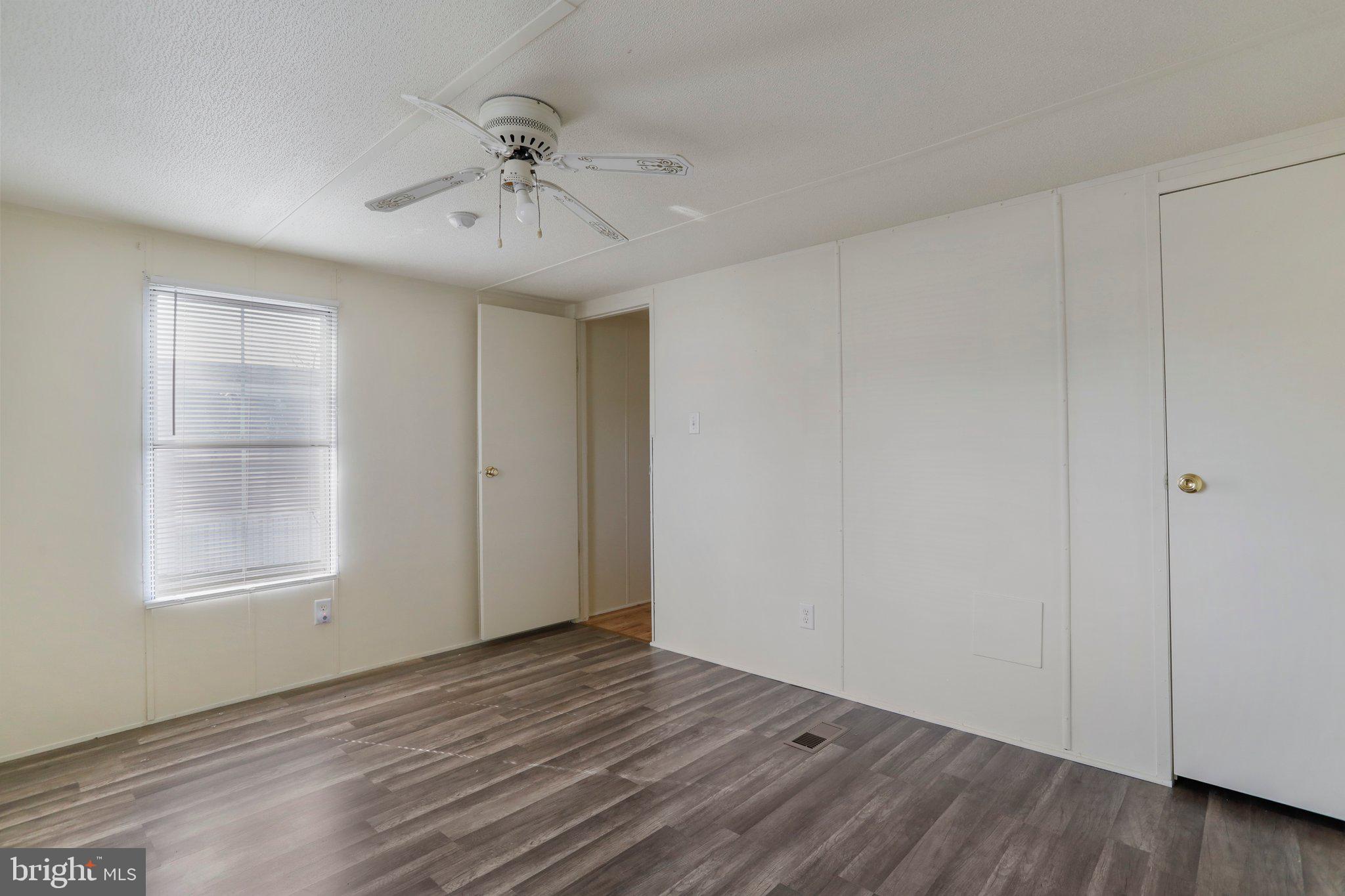 SHENANDOAH JUNCTION - Residential