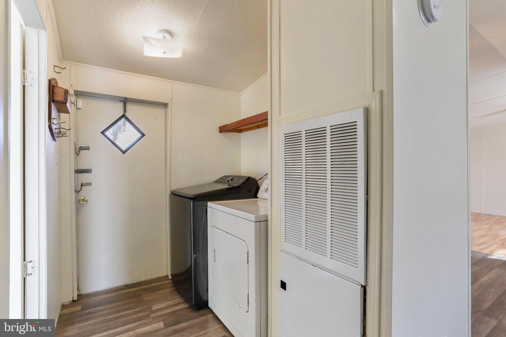 SHENANDOAH JUNCTION - Residential