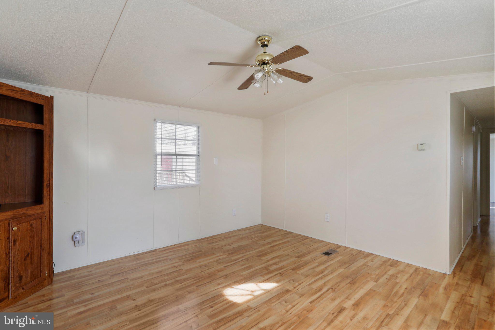 SHENANDOAH JUNCTION - Residential