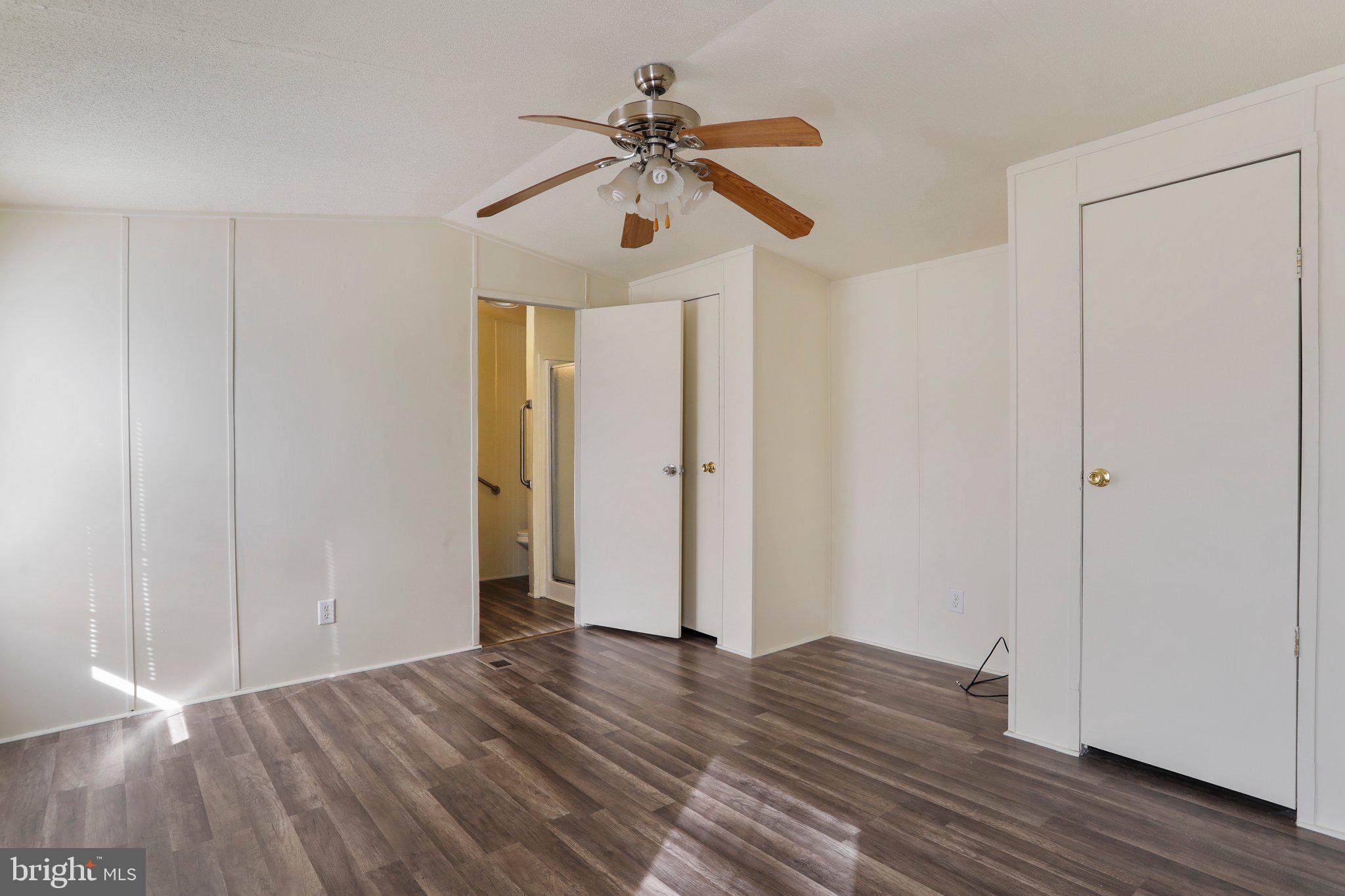 SHENANDOAH JUNCTION - Residential