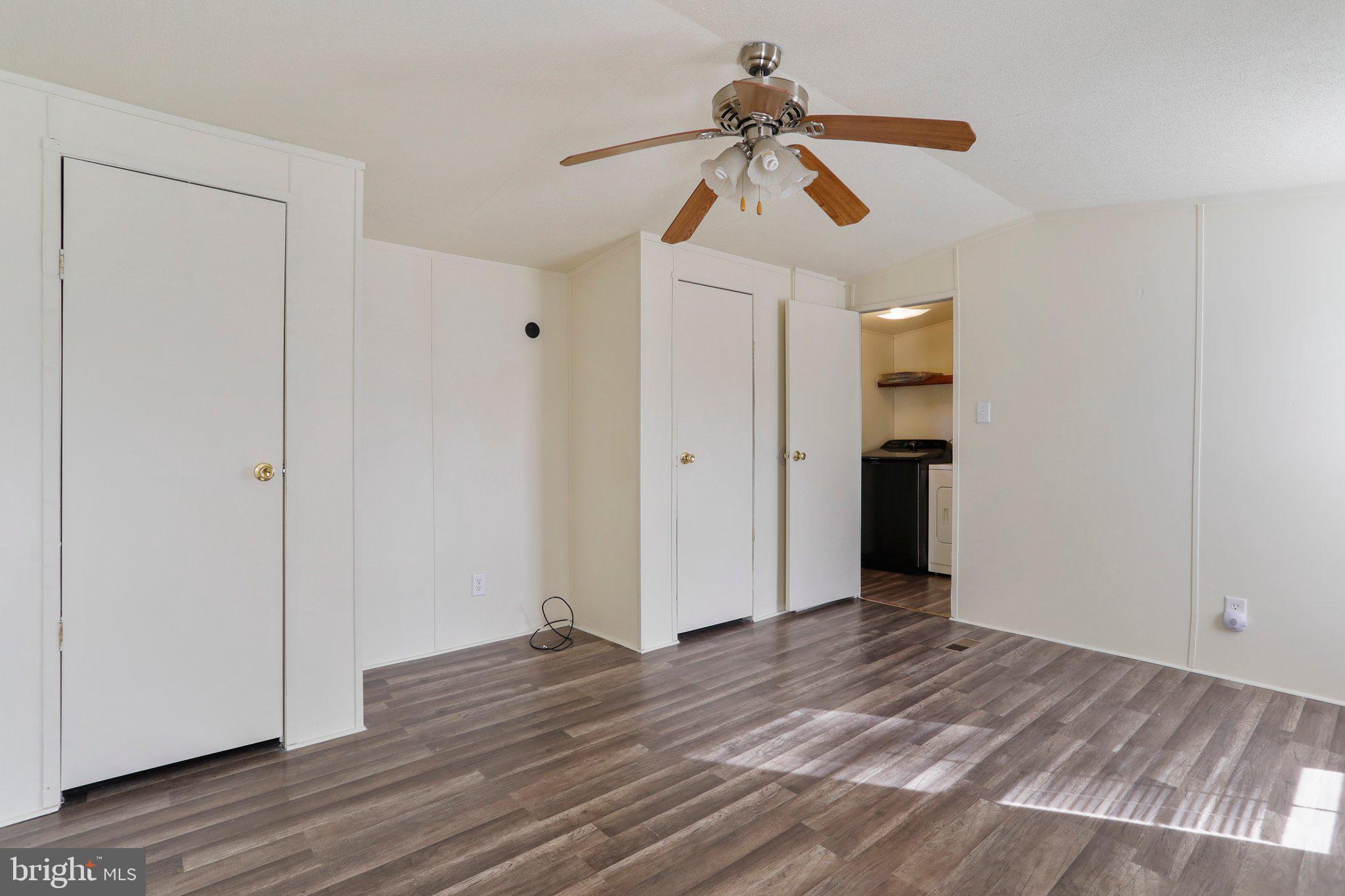 SHENANDOAH JUNCTION - Residential