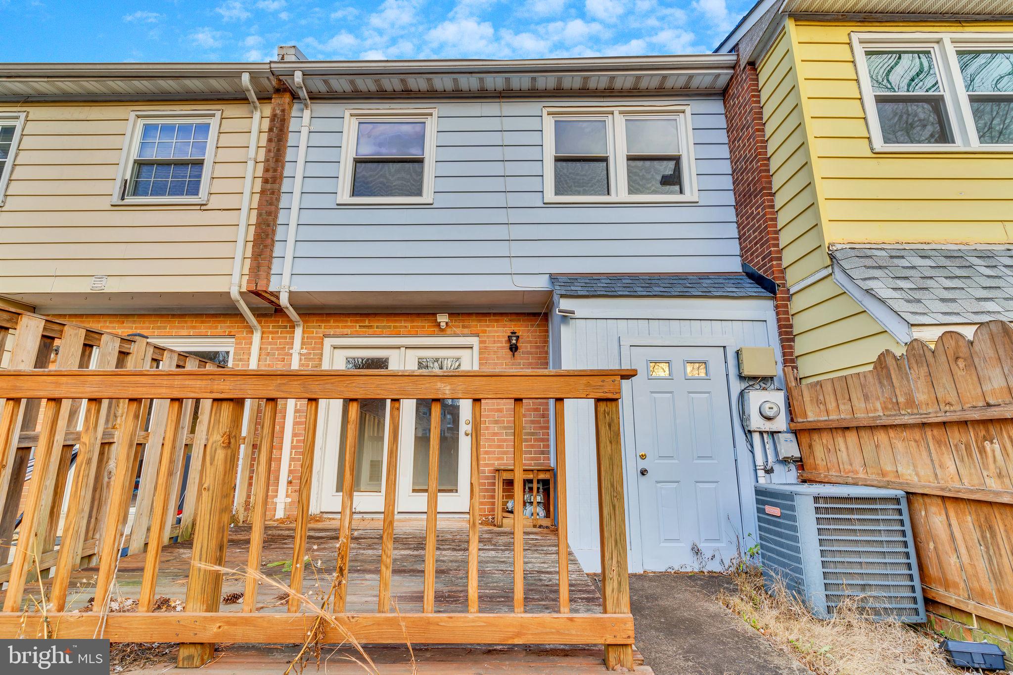 DALE CITY - Residential