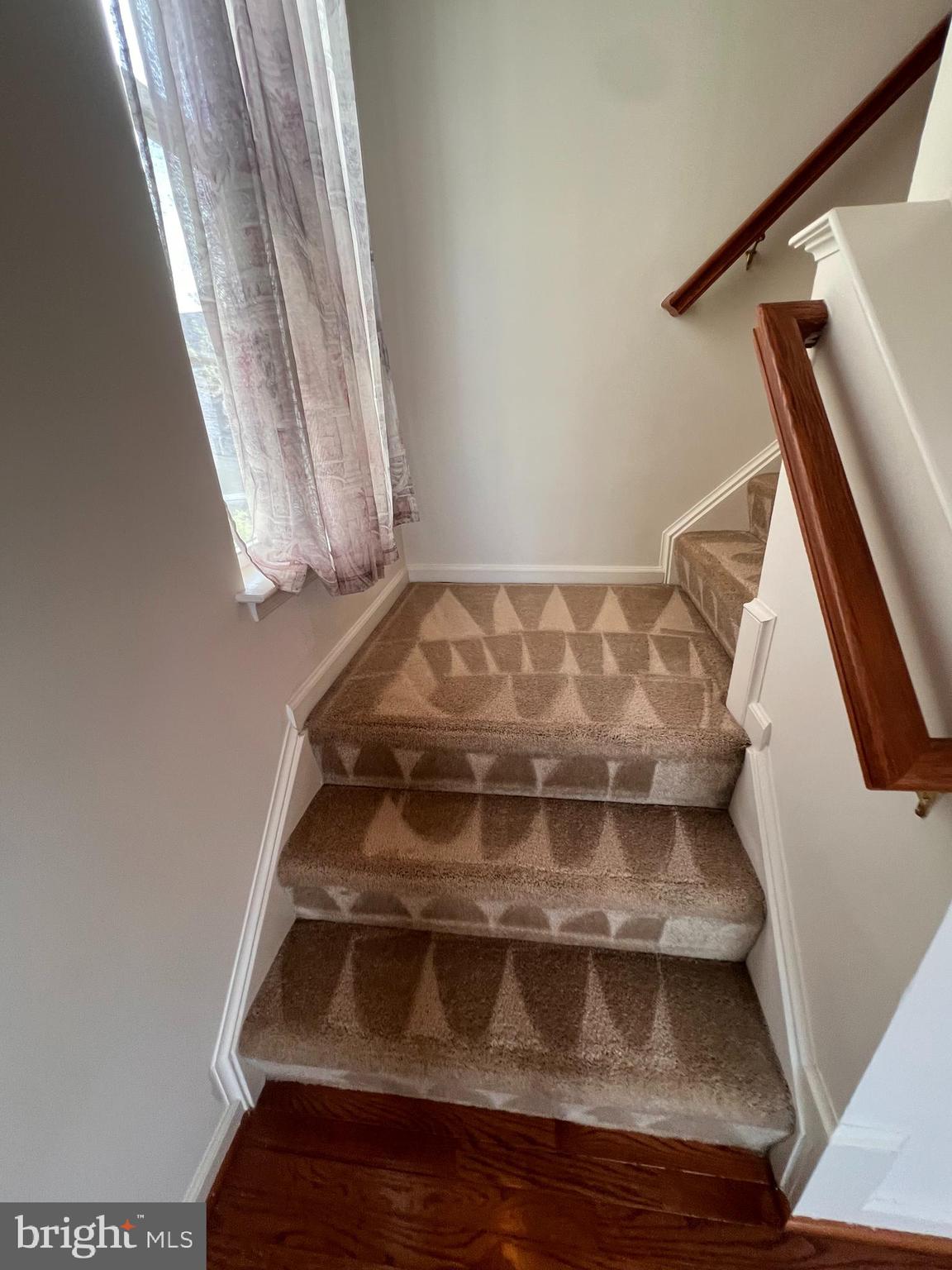 HUNTFIELD - Residential Lease