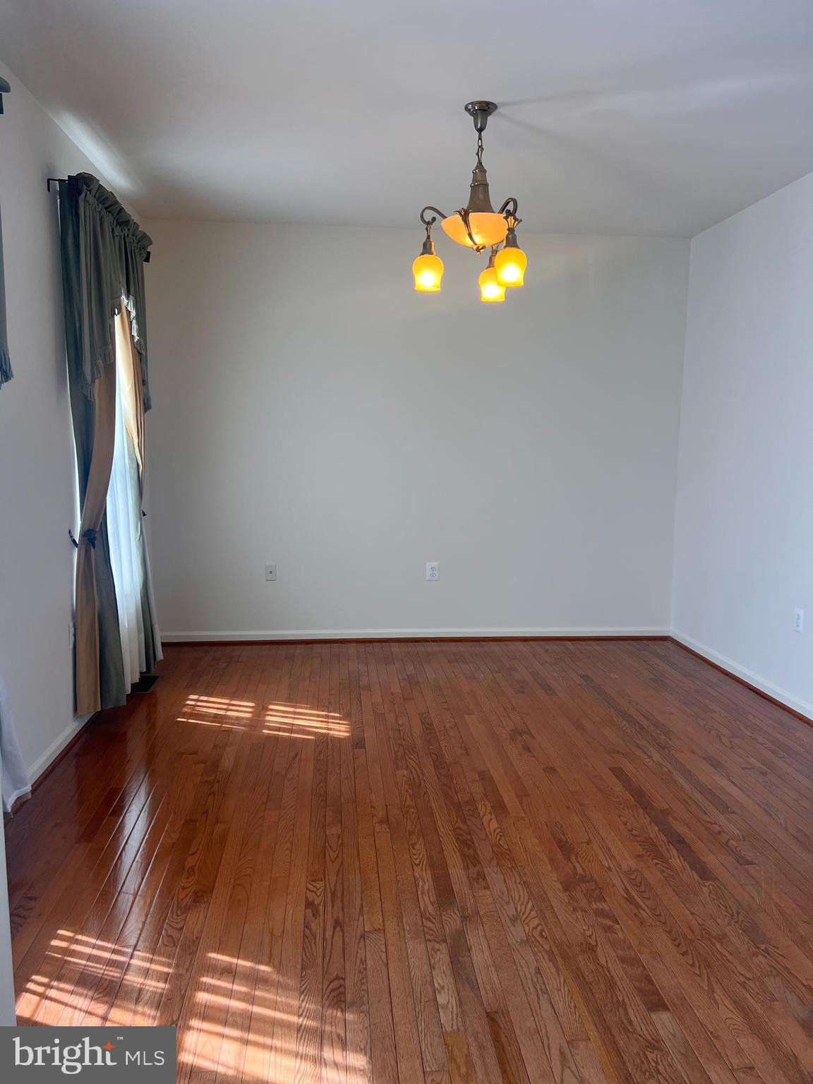 HUNTFIELD - Residential Lease