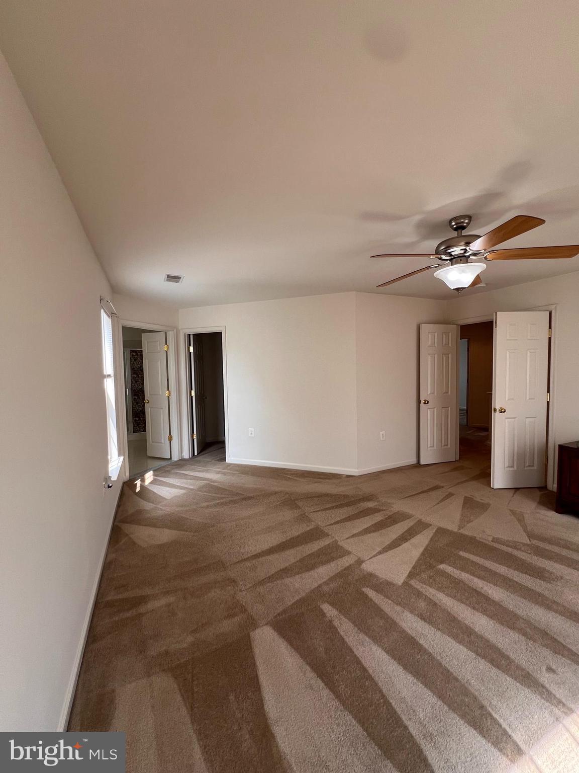 HUNTFIELD - Residential Lease