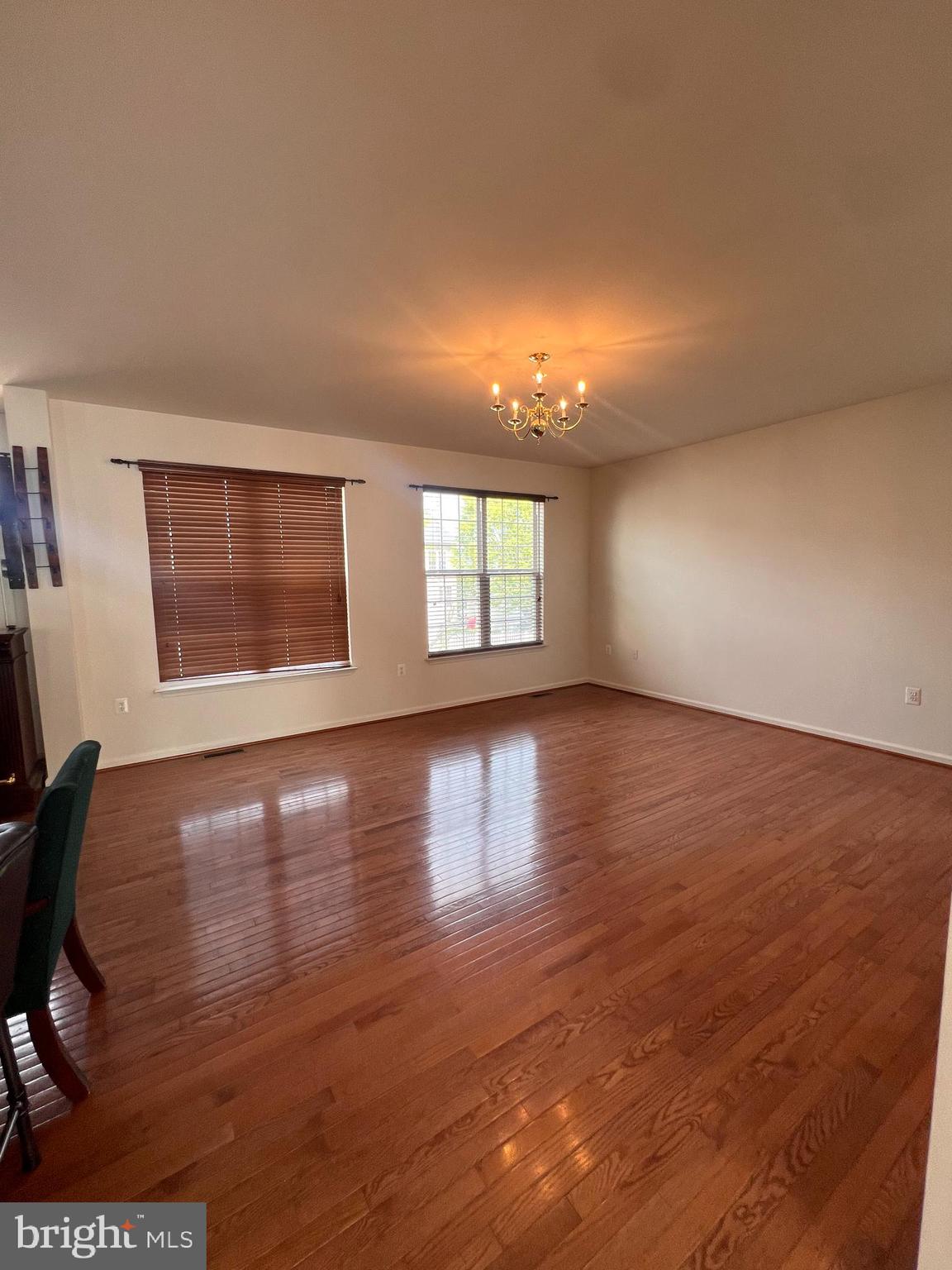 HUNTFIELD - Residential Lease