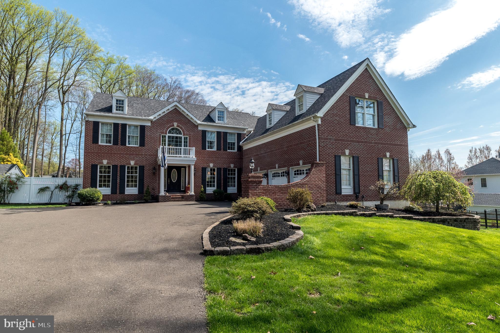 BUCKINGHAM WOODS - Residential