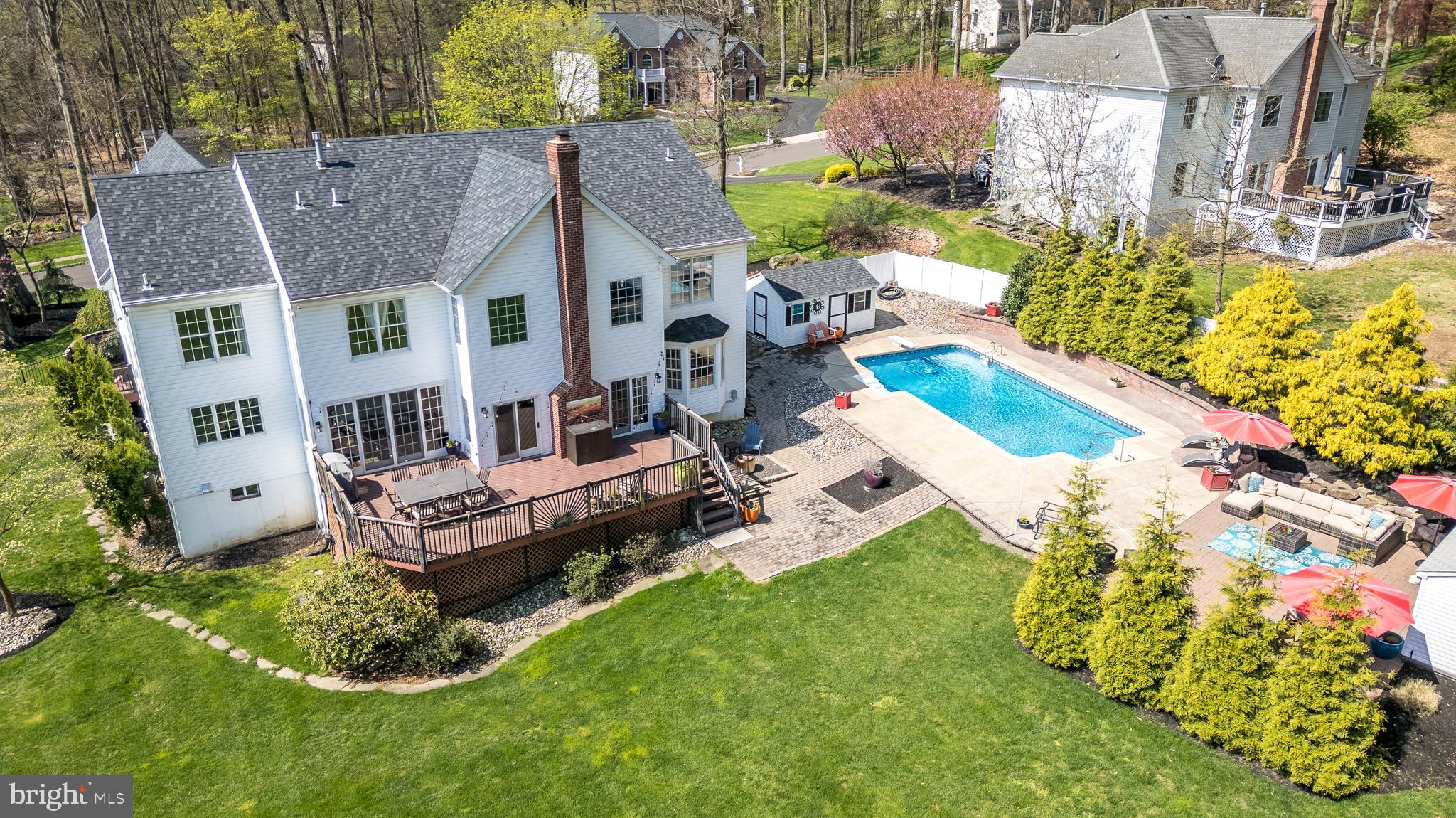 BUCKINGHAM WOODS - Residential