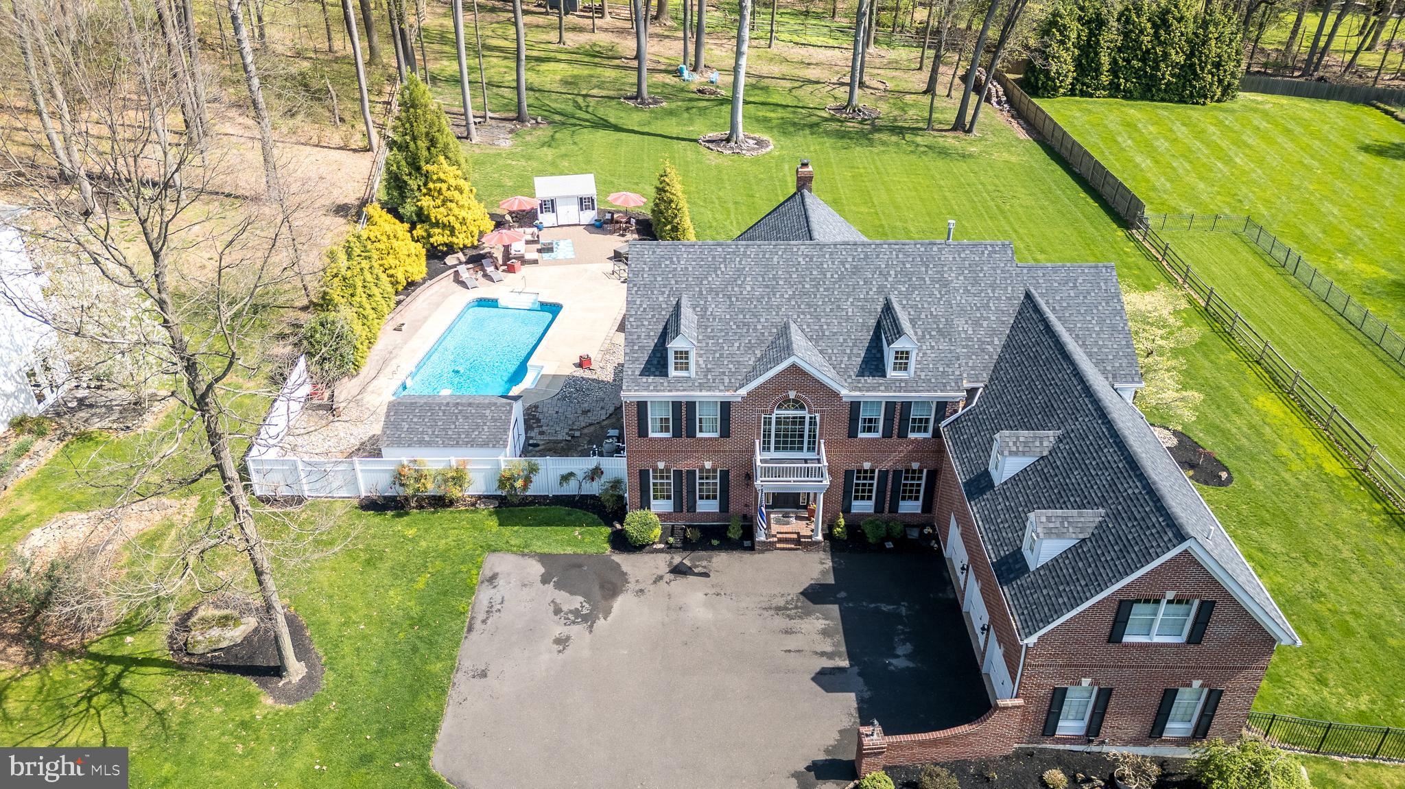 BUCKINGHAM WOODS - Residential