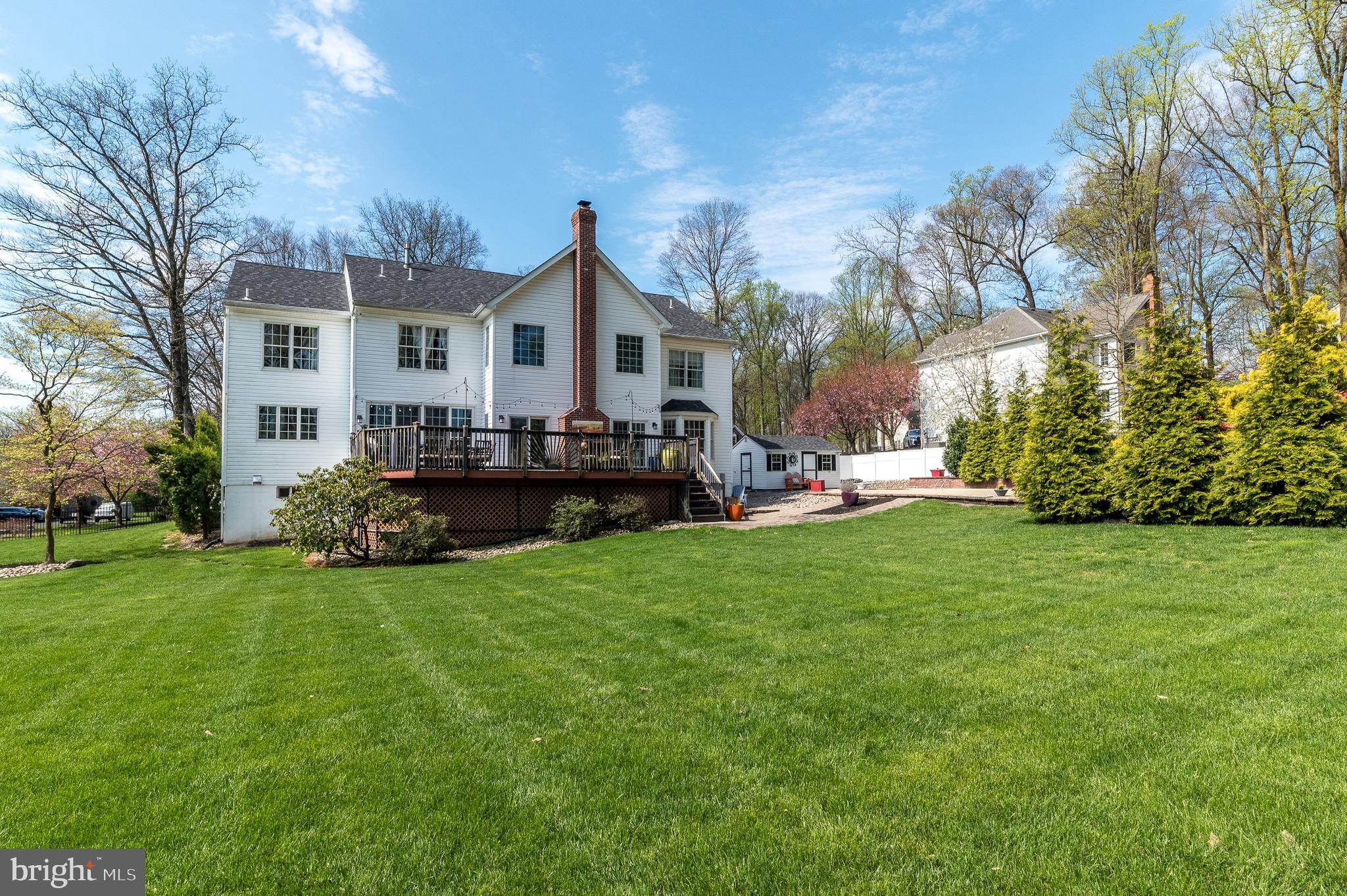 BUCKINGHAM WOODS - Residential