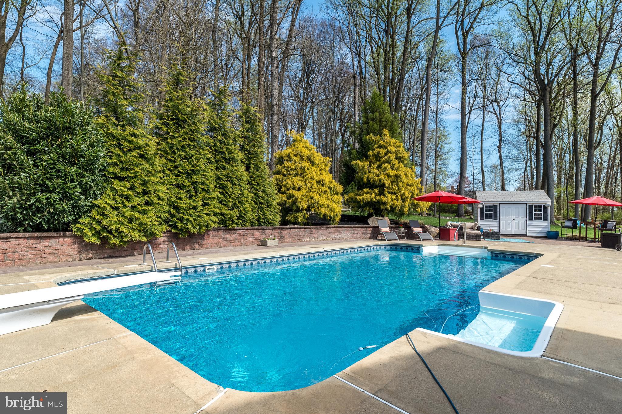 BUCKINGHAM WOODS - Residential