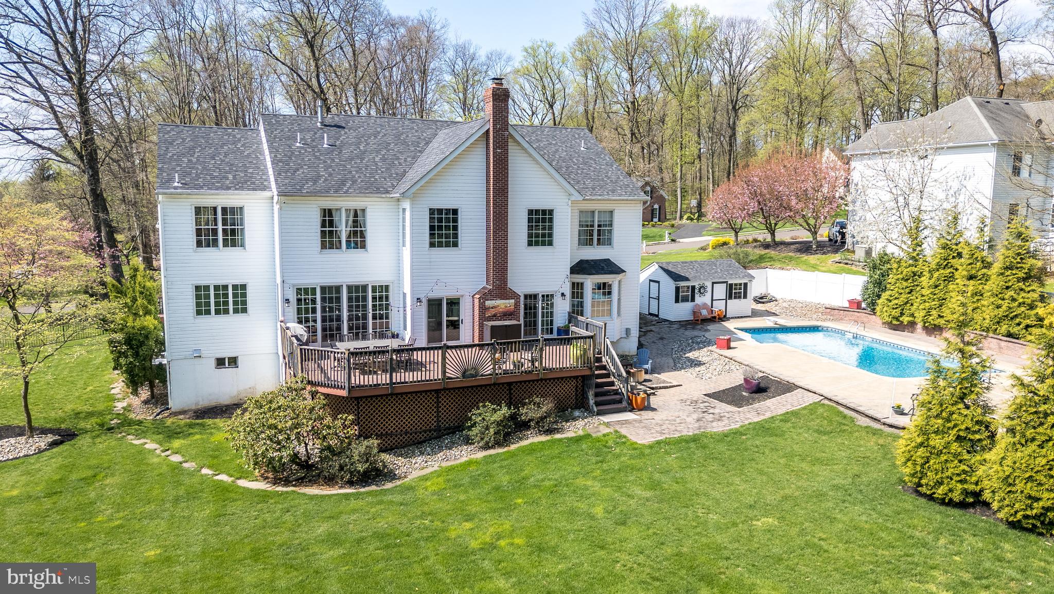 BUCKINGHAM WOODS - Residential