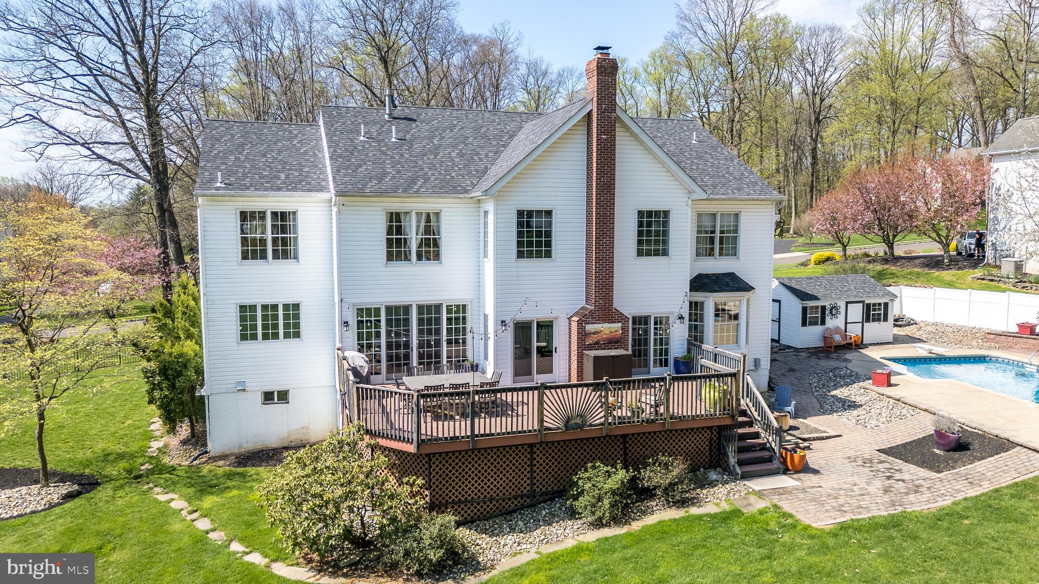 BUCKINGHAM WOODS - Residential