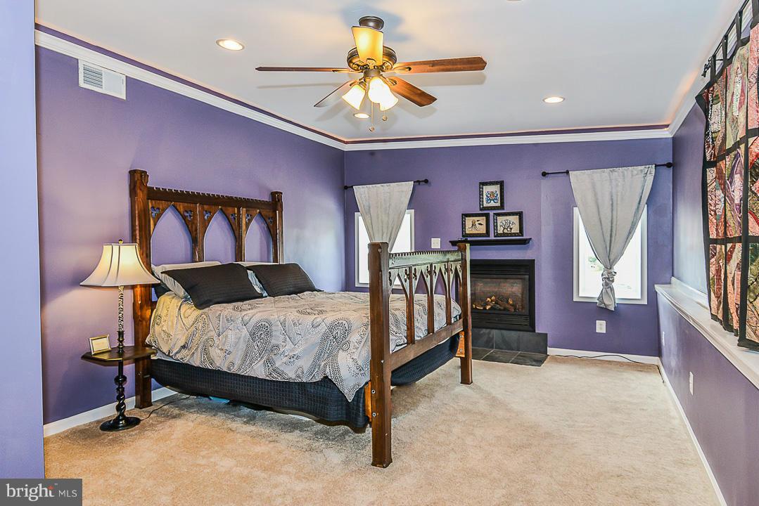 DOUGLAS PARK - Residential Lease