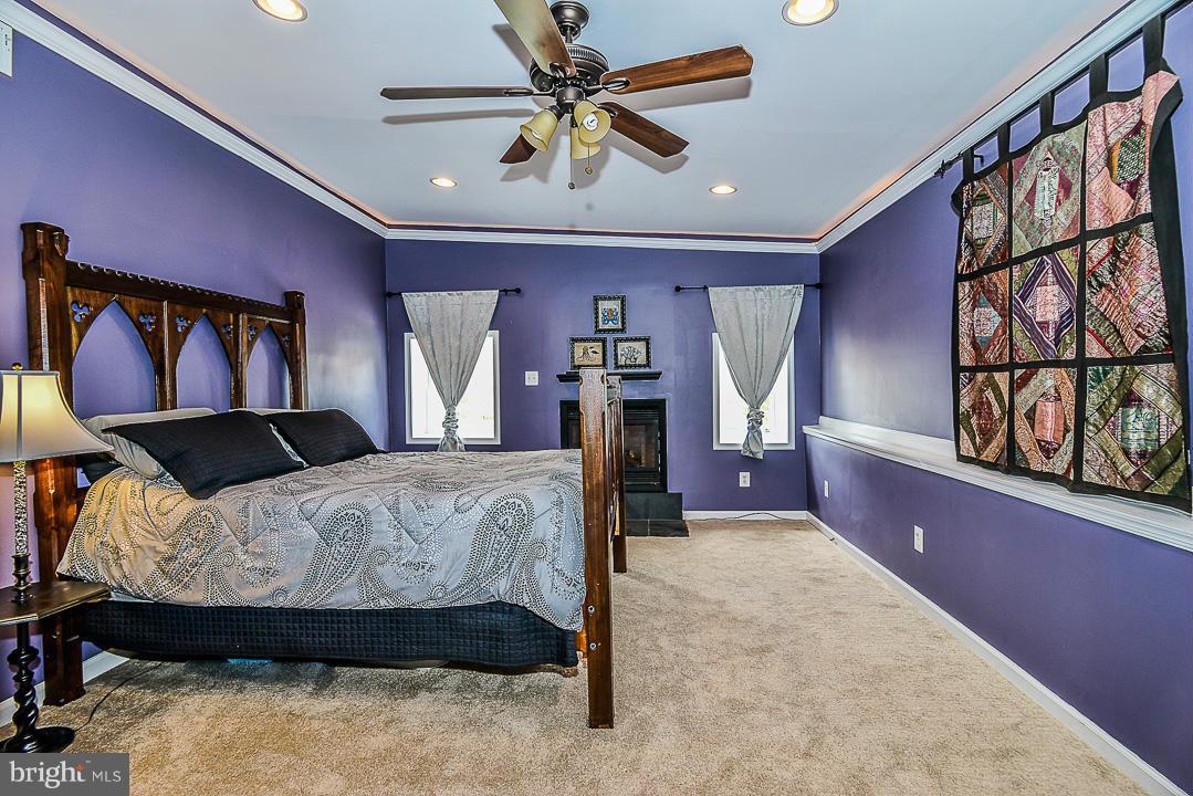 DOUGLAS PARK - Residential Lease